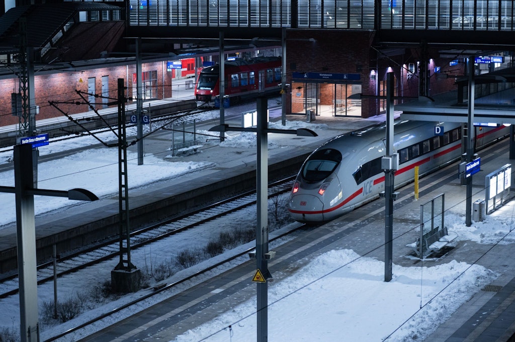 Gesamter-Fernverkehr-in-Norddeutschland-eingestellt-auch-Berlin-betroffen