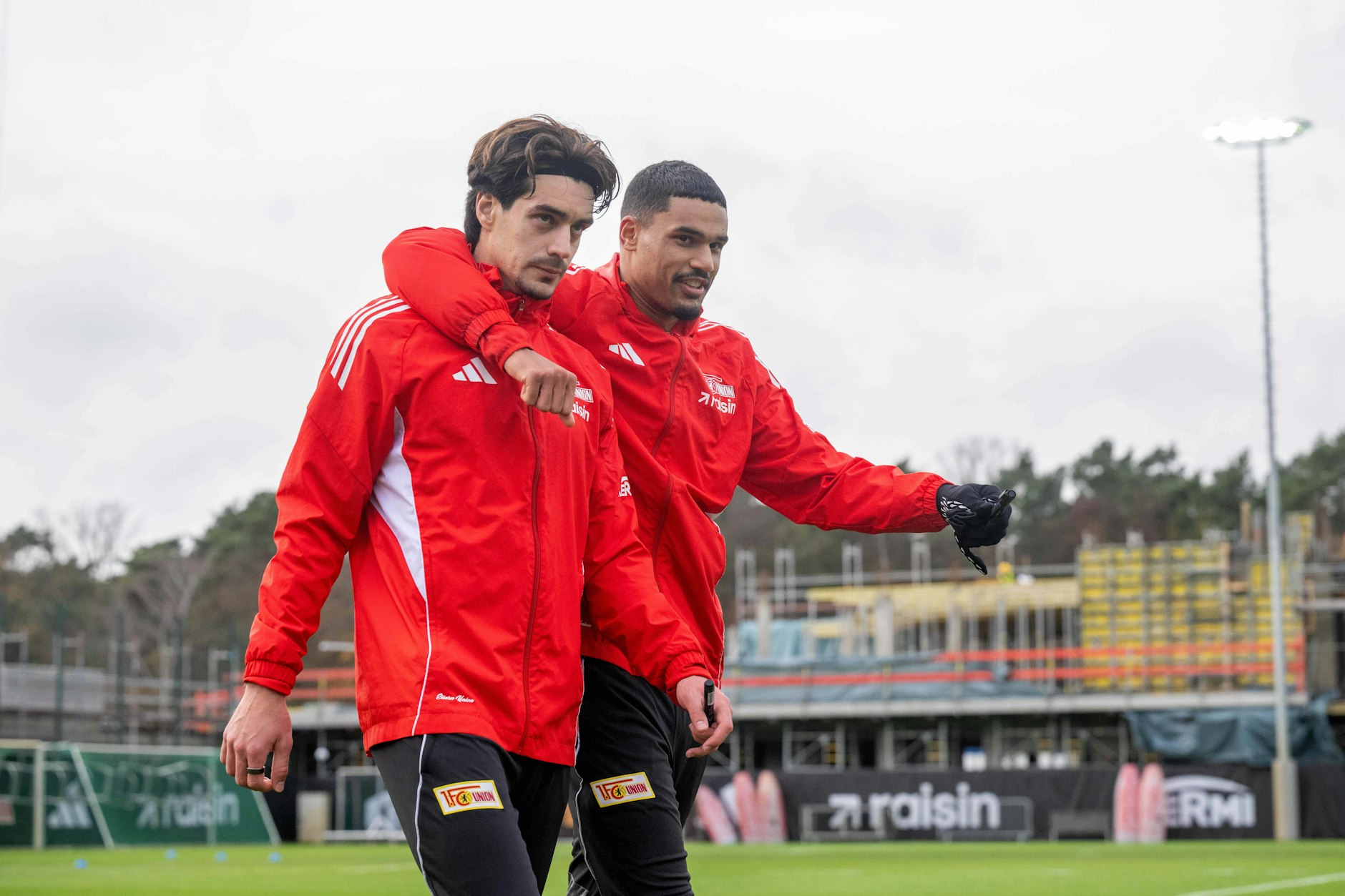 Neben Doekhi droht dem 1. FC Union auch ein (ablösefreier) Abschied von Abwehrkollege Diogo Leite (l.).
