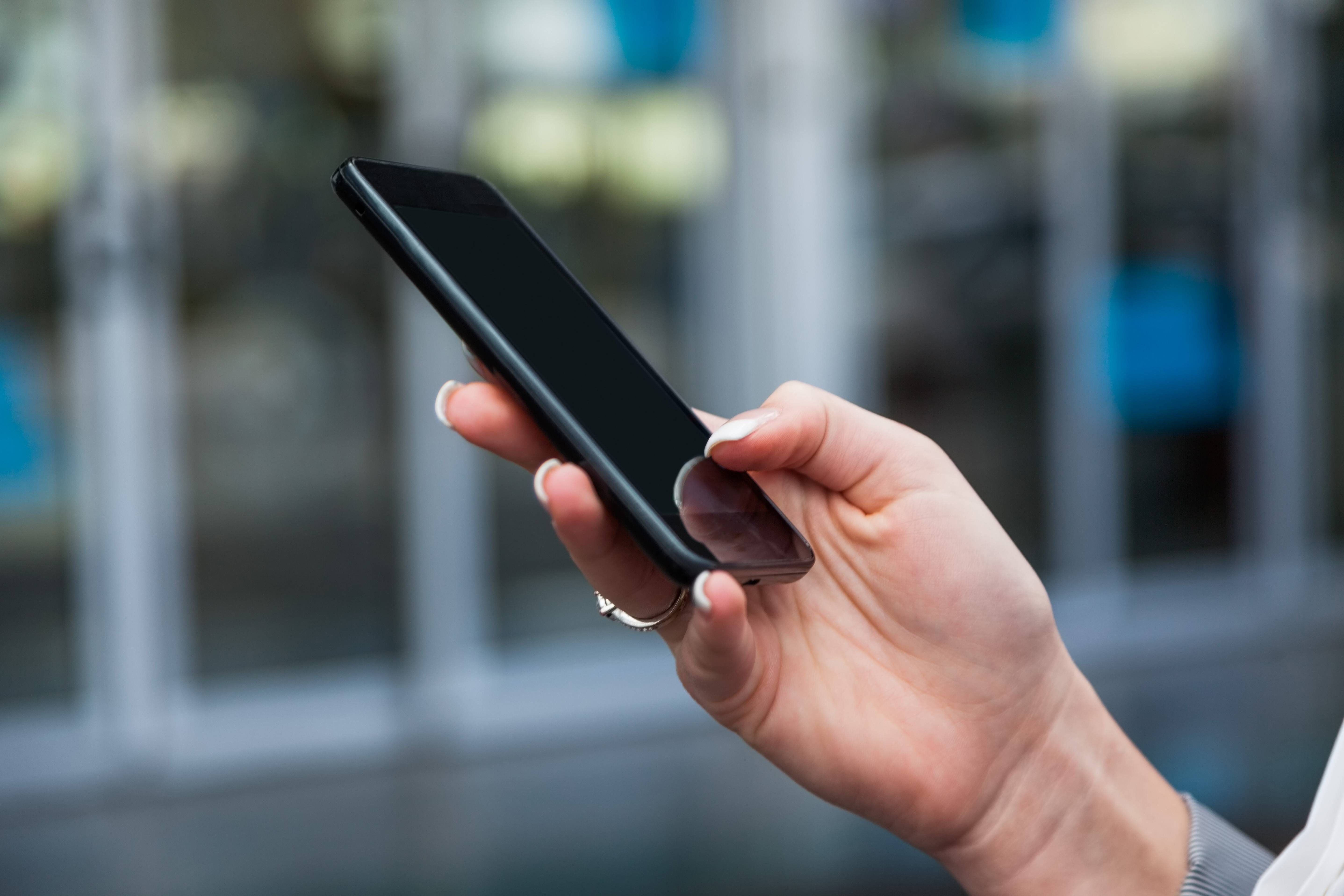 Warum ein Smartphone-Kauf ohne Mobilfunkvertrag günstiger sein kann