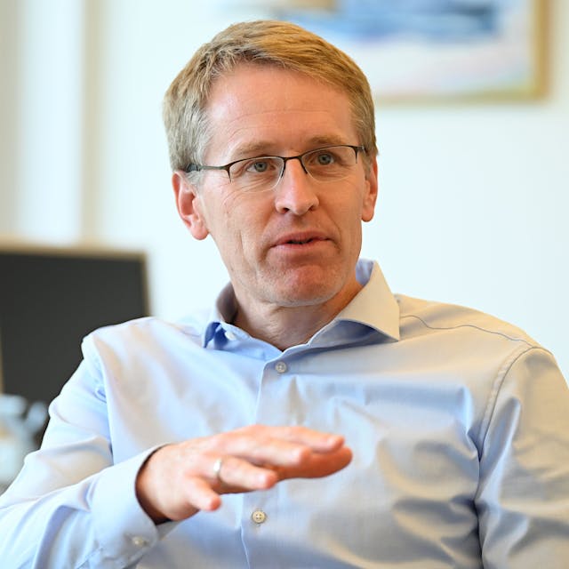 Von Puffmutter zu Staatssicherheit: Steinhöfel über Günthers Zensur