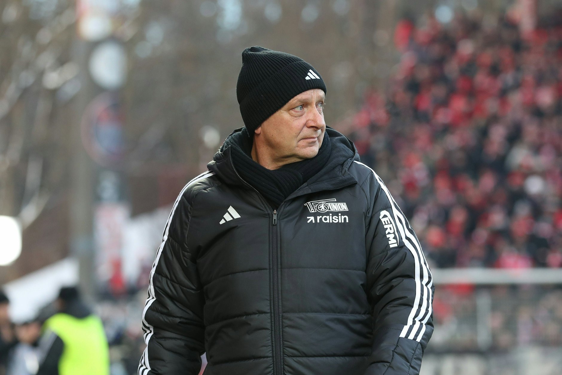 Horst Heldt schaut sich als Manager des 1. FC Union Berlin auf dem Transfermarkt um&nbsp;–&nbsp;wartet aber weiter auf Angebote für Danilho Doekhi und Diogo Leite.