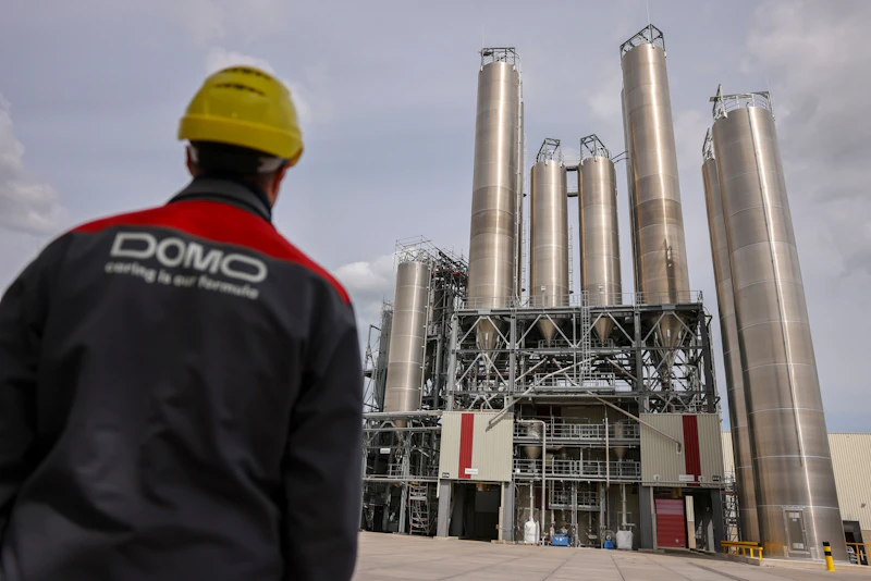 „Merz versteht den Osten nicht“: Streit um die Zukunft des Chemiedreiecks in Leuna