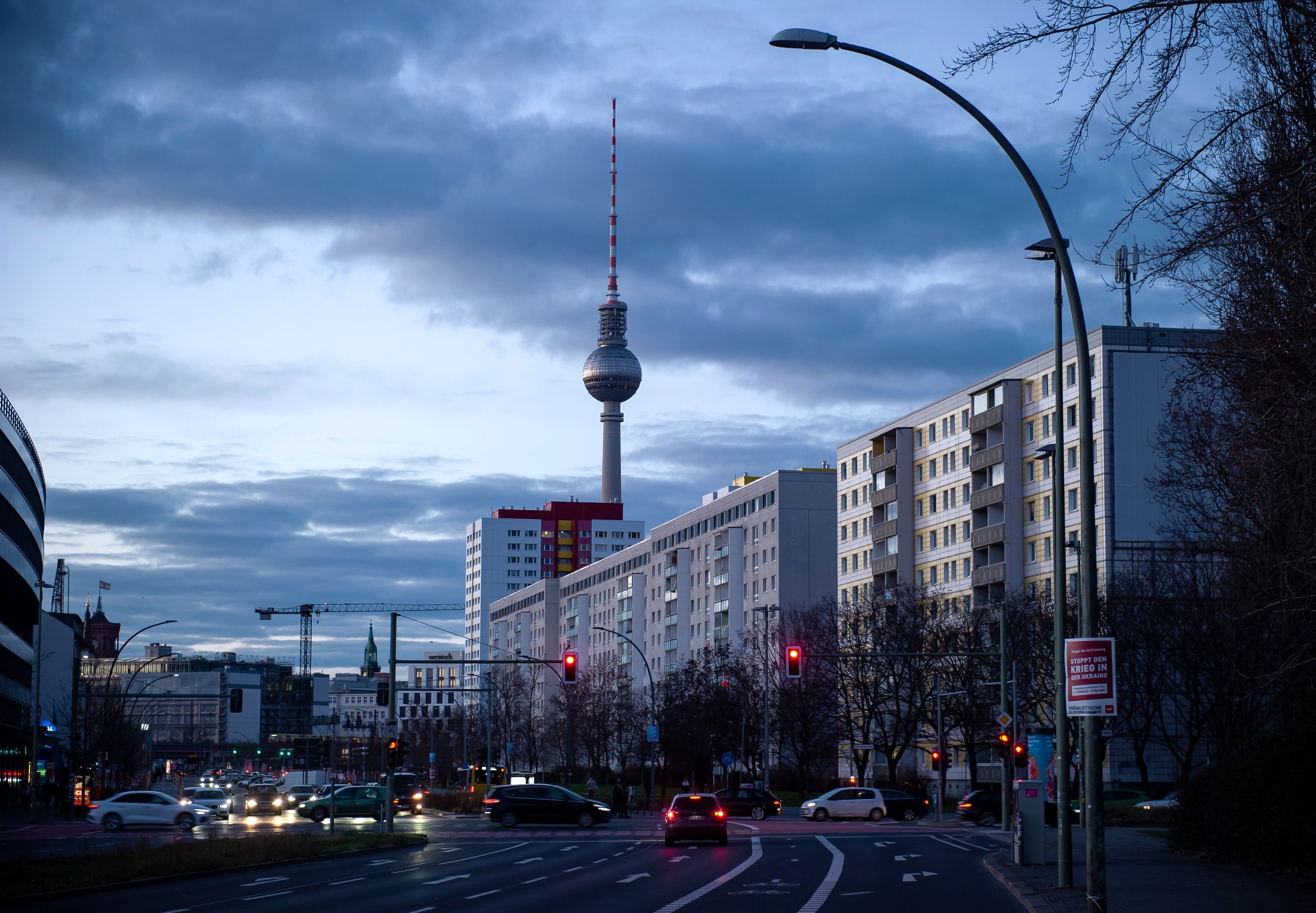 Kein Geld, kein Umzug: Warum in Berlin die Nachfrage nach Wohnraum sinkt – und die Mieten trotzdem steigen