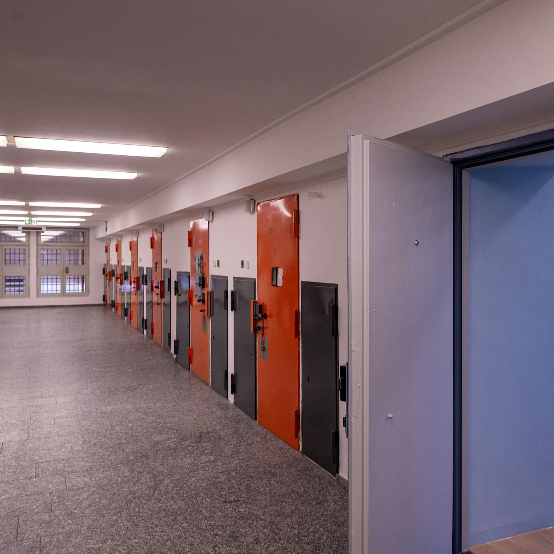 Gefängnisse erhöhen Preise: Was Berliner Häftlinge für Zelle und Verpflegung zahlen müssen