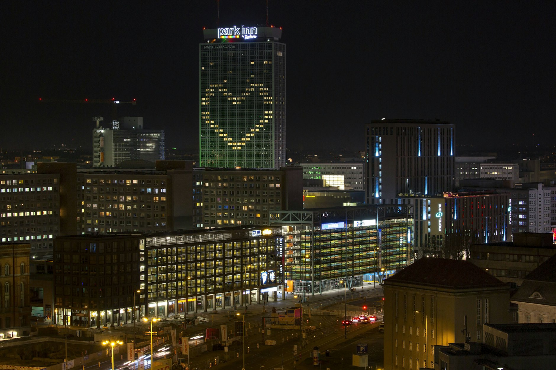 Schon während der Corona-Pandemie machte das Herz die Berliner Skyline ein Bisschen hübscher.