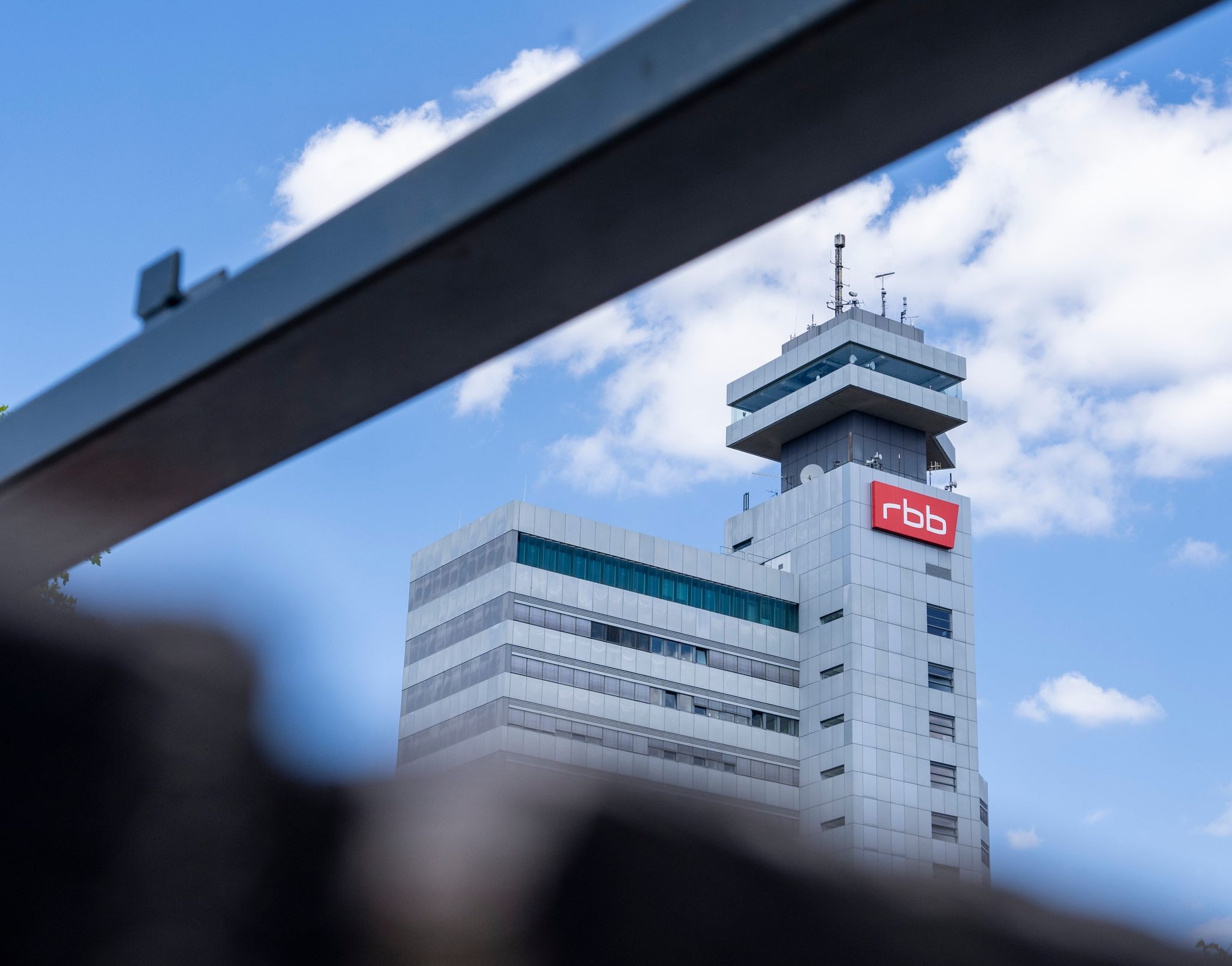 Abscheu und Arroganz: Wie Redakteure des ÖRR auf alternative Medien herabblicken