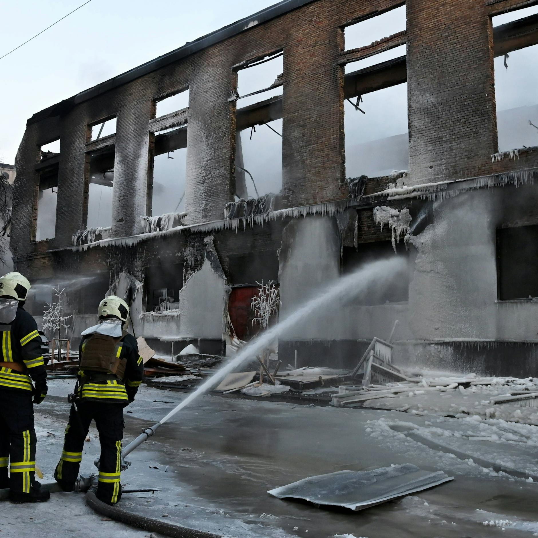 Image - Ukraine meldet erneuten heftigen Angriff – laut Selenskyj Hunderttausende ohne Strom
