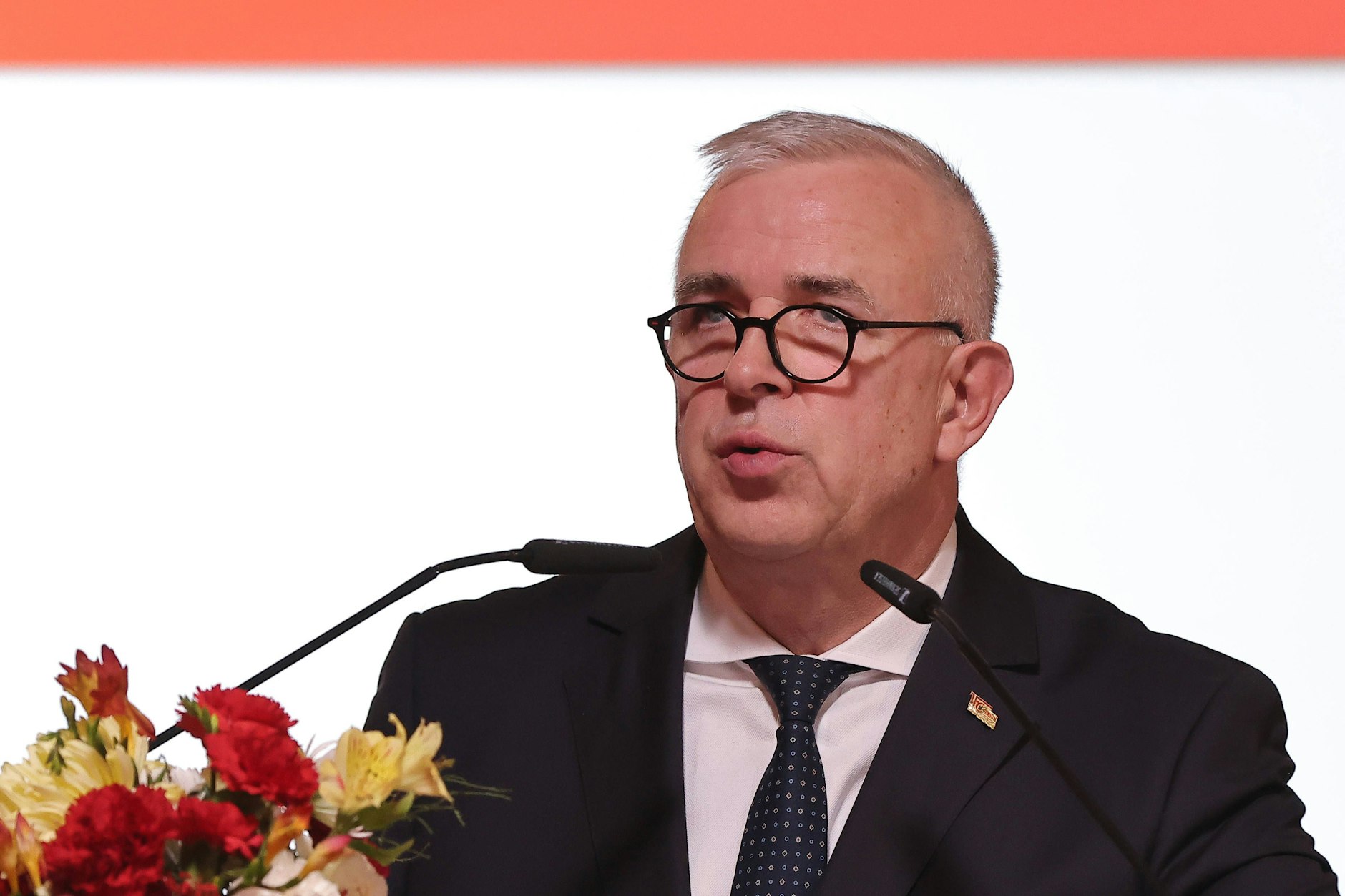 Dirk Zingler verkündete am Dienstag, dass die Mitgliederversammlung des 1. FC Union Berlin verschoben werden muss.