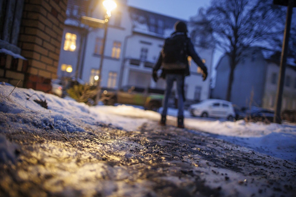 Glatteis in Berlin: Verkehrssenatorin Ute Bonde will Ausnahmen für Streusalz-Verbot