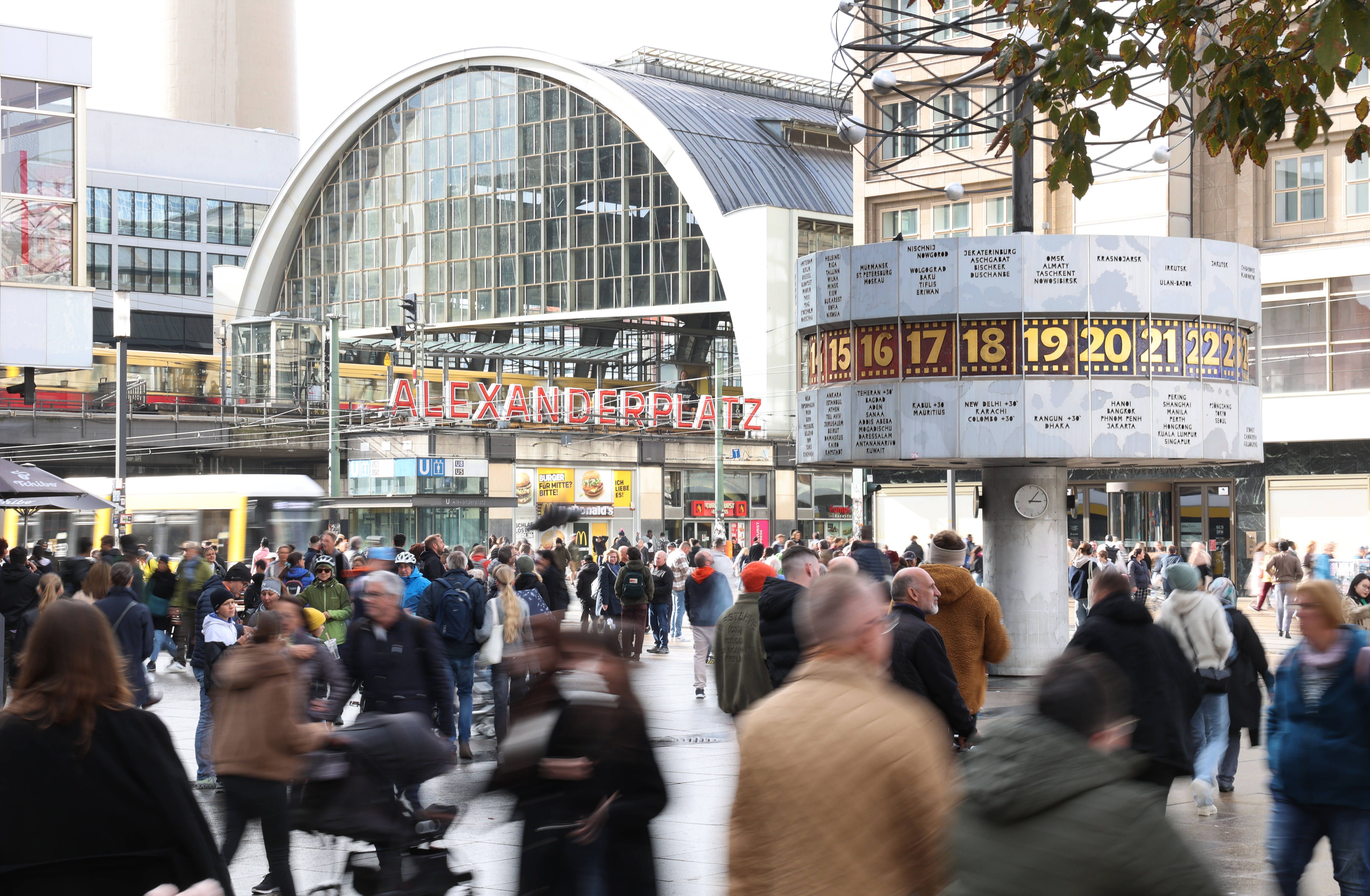 Angsträume und Geisterbahnhof: Was sich hinter der 70-Millionen-Sanierung am Alexanderplatz verbirgt