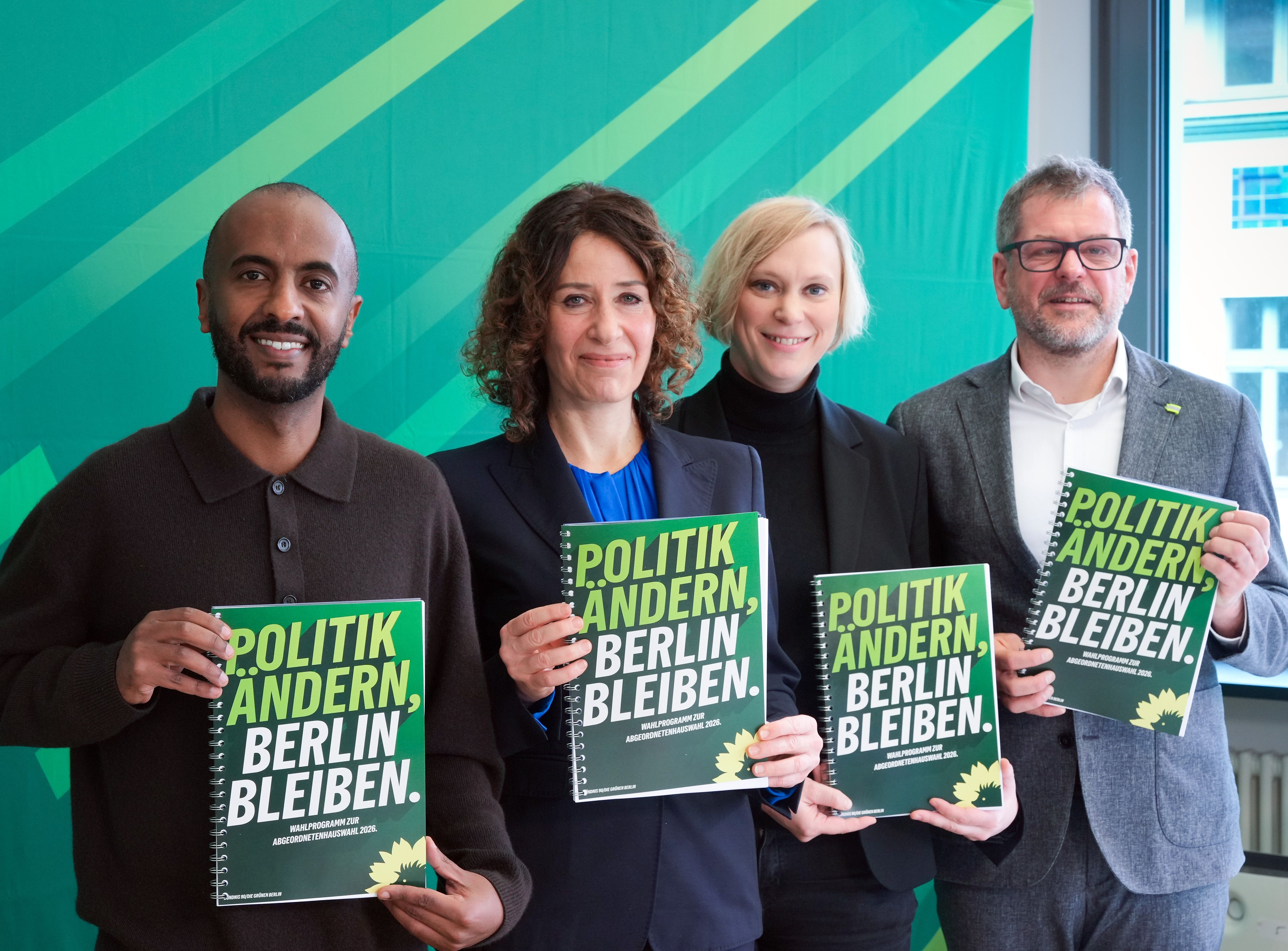 Nach Stromterror in Berlin: Grüne ordnen Schweigen über linksextreme Attentäter an