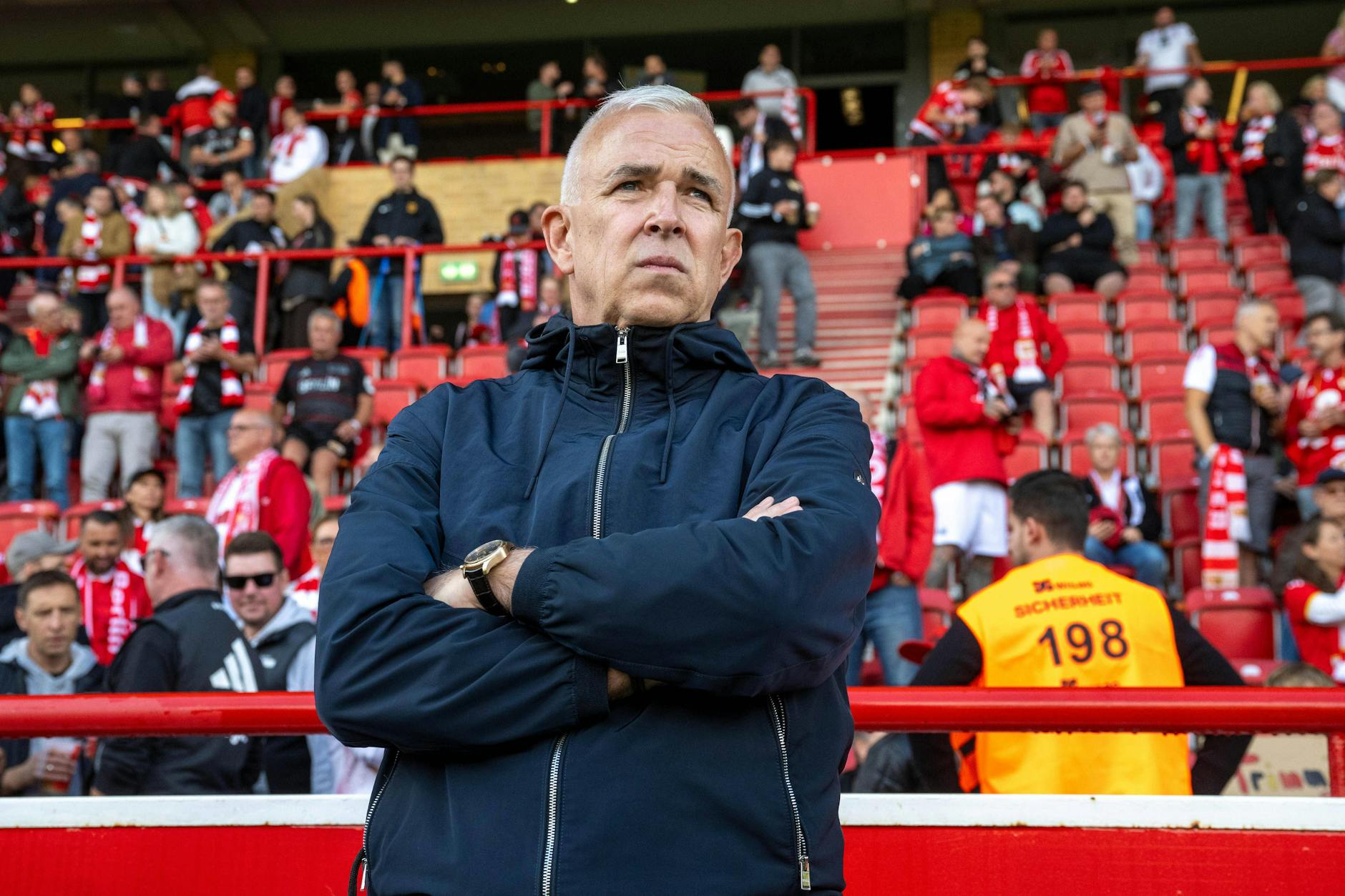 Dirk Zingler, Präsident des 1. FC Union Berlin, stellt vor dem 60. Geburtstag des Klubs klar, für welchen Fußball man in Köpenick steht.