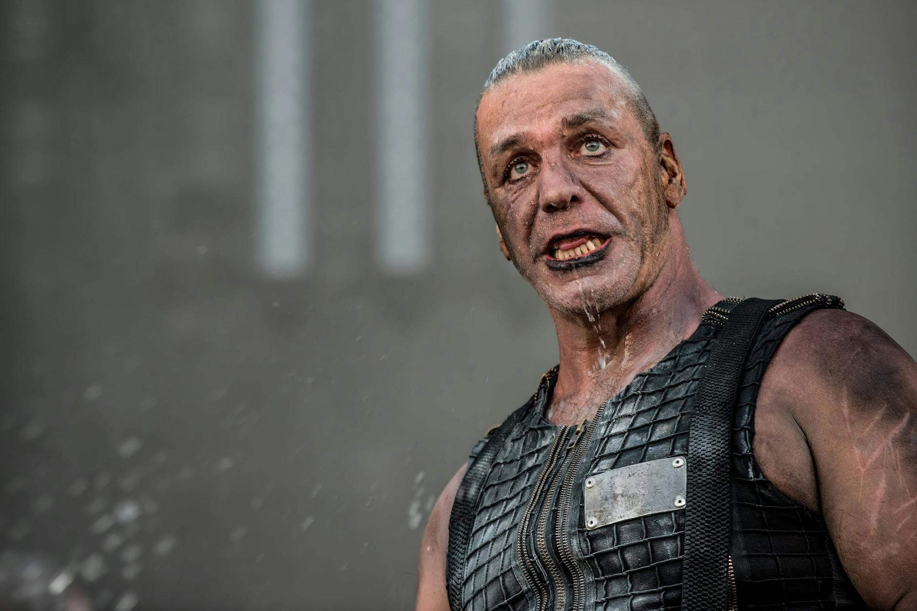 Rammstein-Sänger Till Lindemann bei einem Konzert in Dänemark.