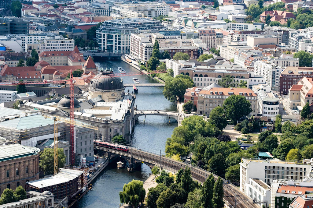 Flussbad in der Spree: Streit um Wasserqualität geht weiter