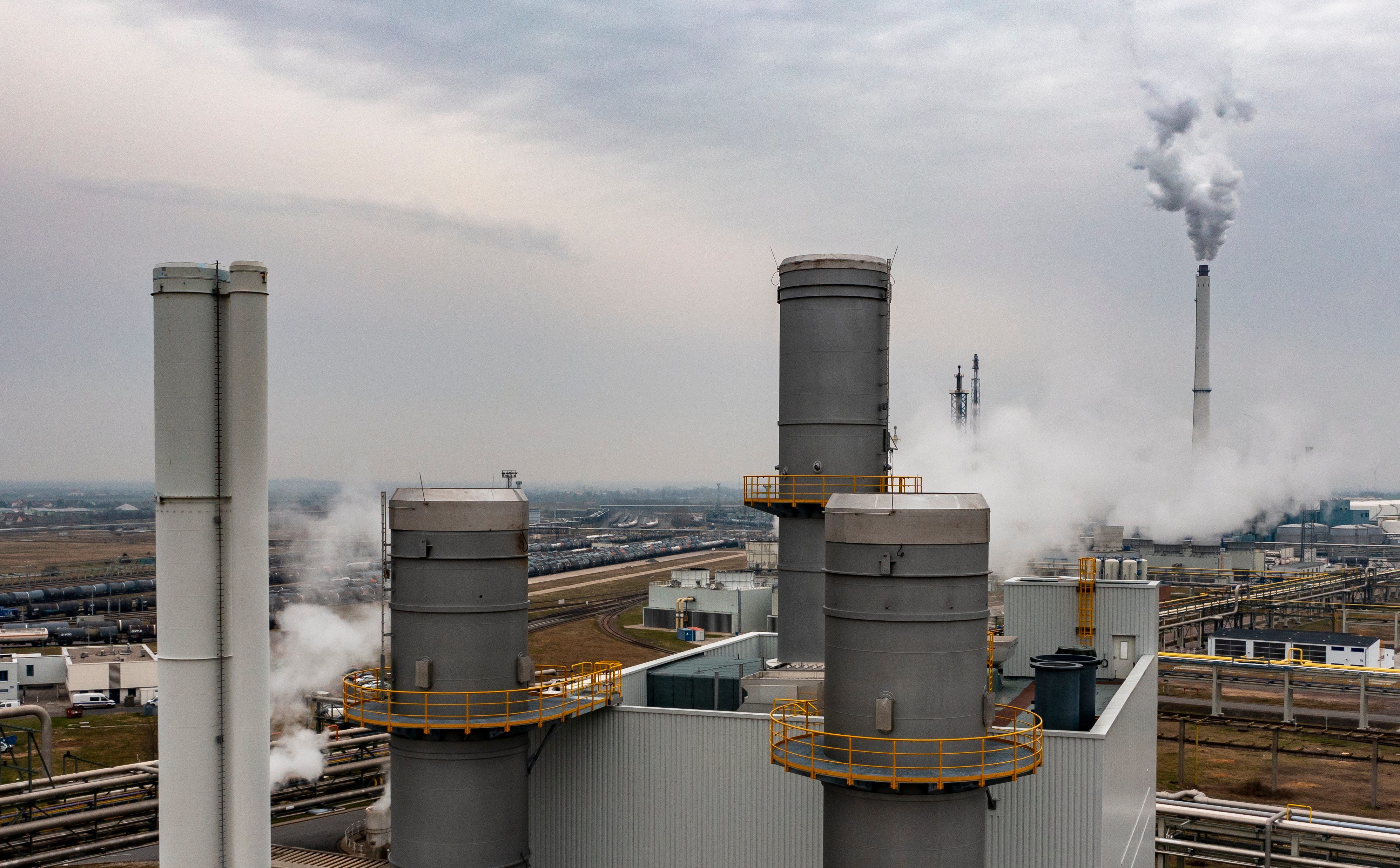 Ostdeutsche Chemie verliert fast 1000 Jobs – jetzt wächst die Angst vor einem Kahlschlag