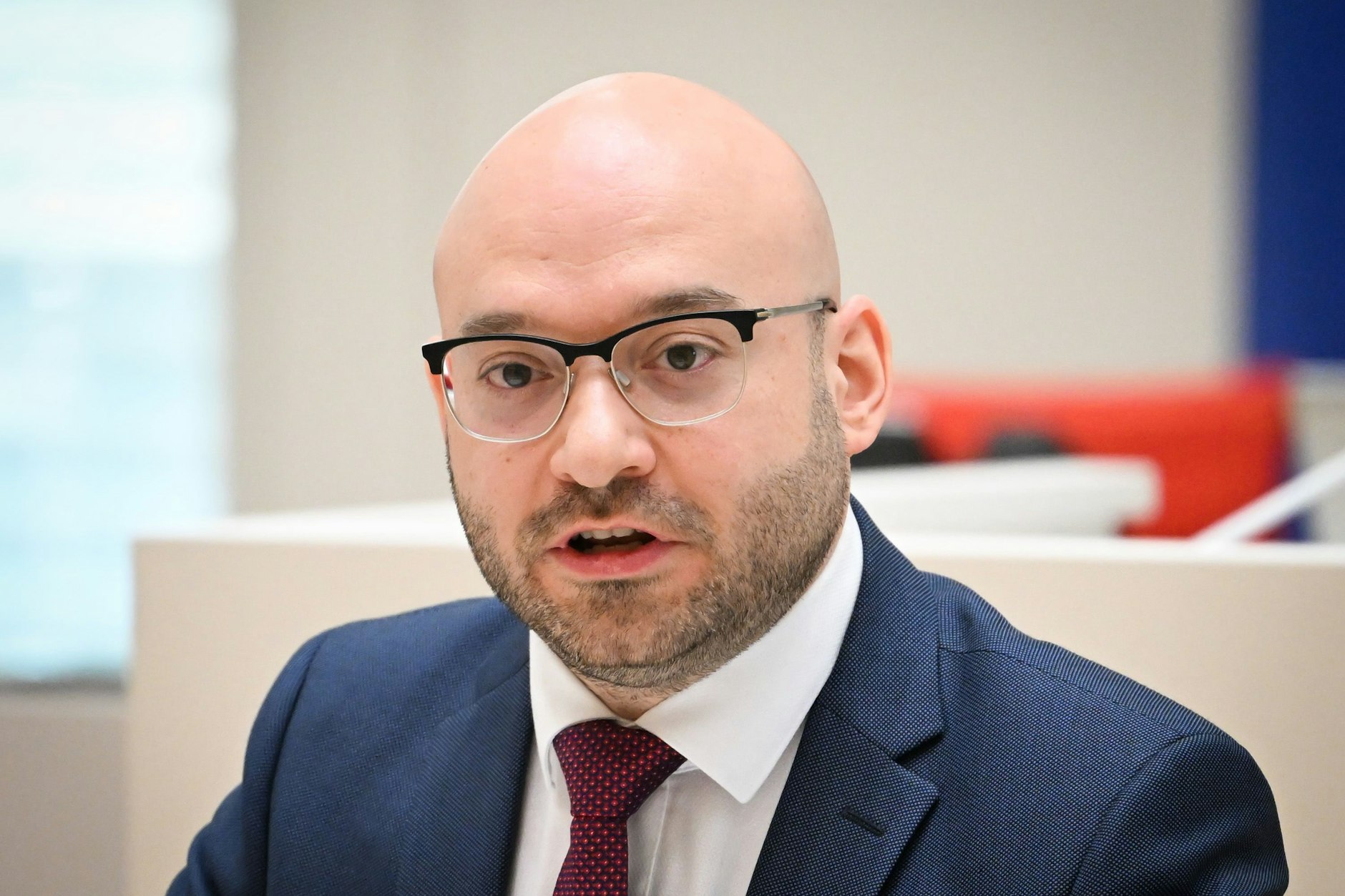 Rene Wilke, Brandenburgs Minister des Inneren, stellte heute die Ergebnisse des Verfassungstreue-Checks vor.