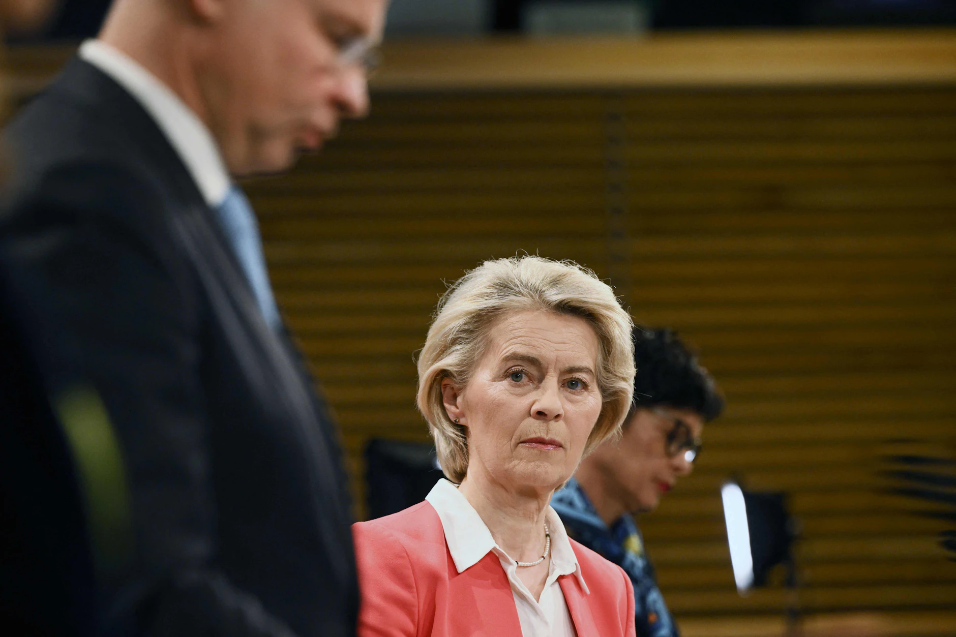 EU-Kommissionschefin Ursula von der Leyen verschuldet Mitgliedstaaten für die Ukraine.