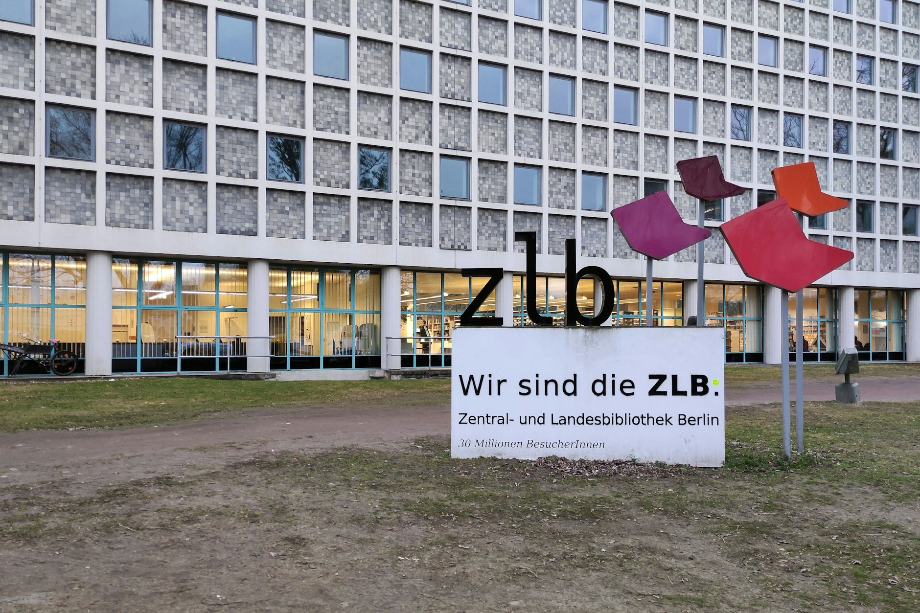 Wird die ZLB ins Galeria einziehen? Ein Standort ist derzeit am Blücherplatz in Kreuzberg.