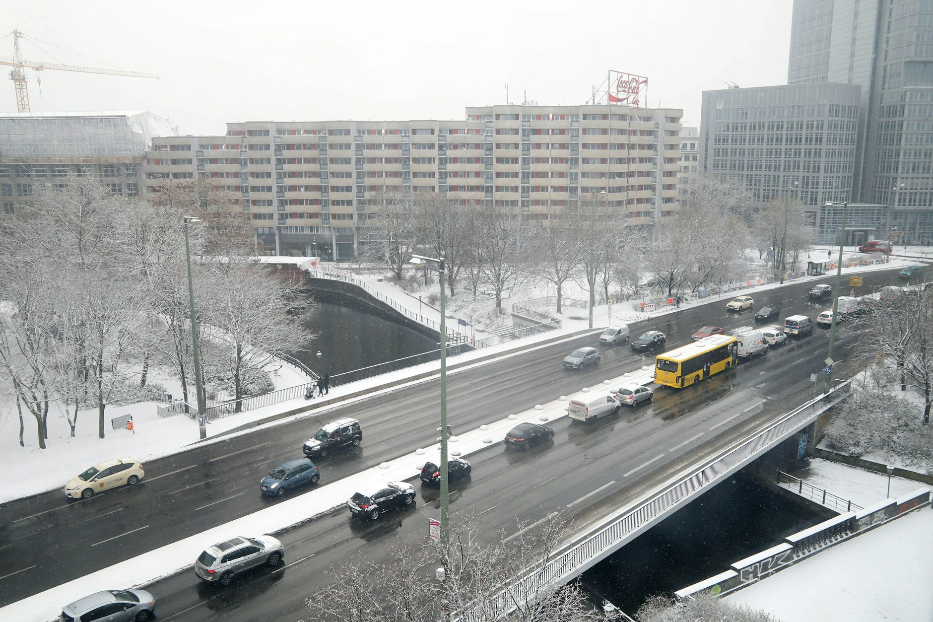 Die Gertraudenbrücke in Mitte ist ein Sanierungsfall. 