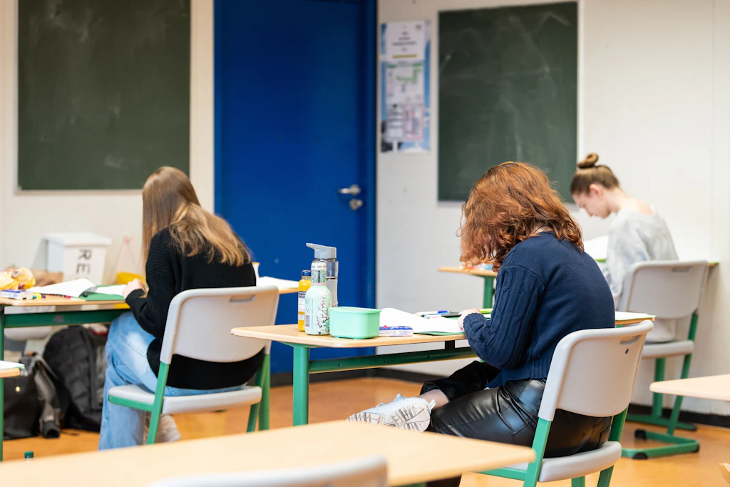 https://berliner-zeitung-msp-prod.imgix.net/2026/01/15/ab8b1517-8bd2-4749-aefb-f55a8c10d69c.jpg?auto=format&rect=6%2C0%2C5489%2C3659&w=1024