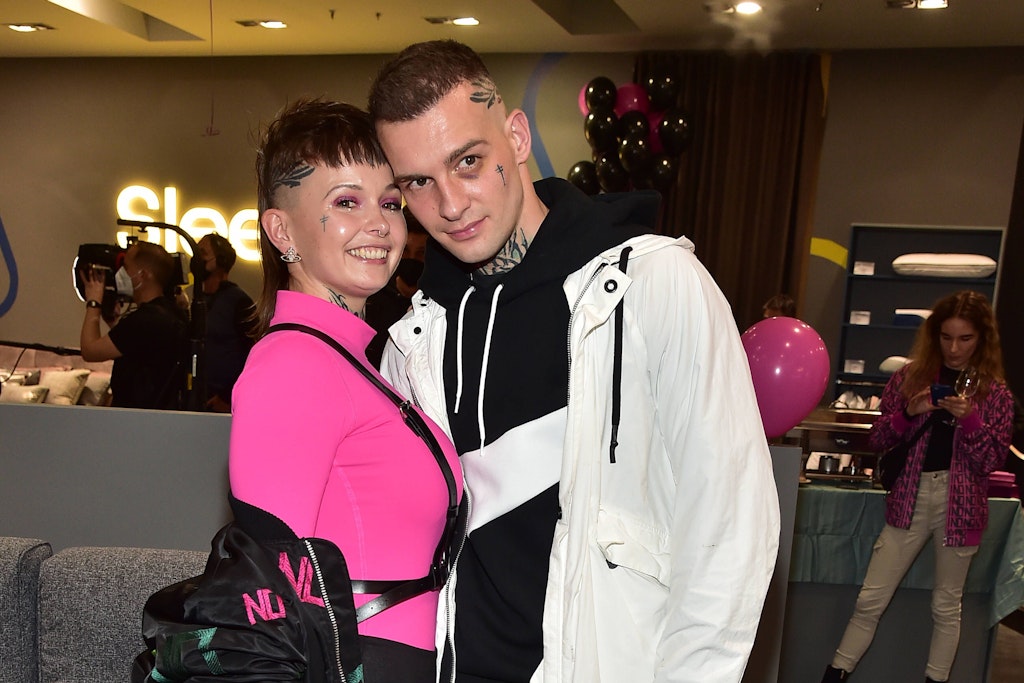 Eric-Stehfest-flirtet-mit-dieser-TV-Kollegin-und-l-st-Ehe-Drama-aus