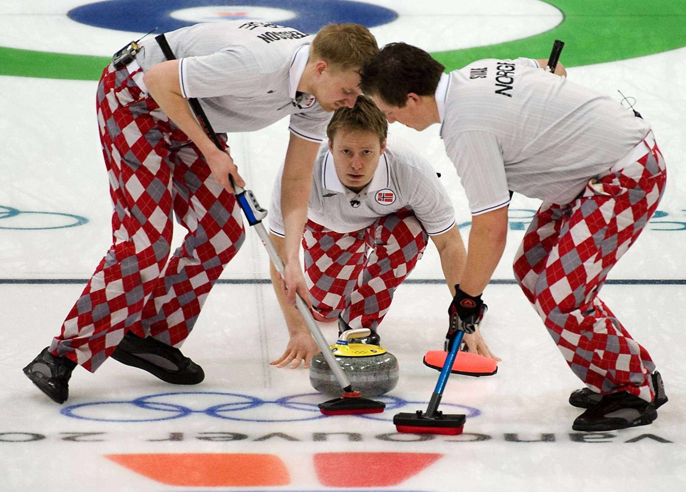 Olympia 2026 lässt grüßen – Diese 10 Olympia-Outfits tun richtig weh