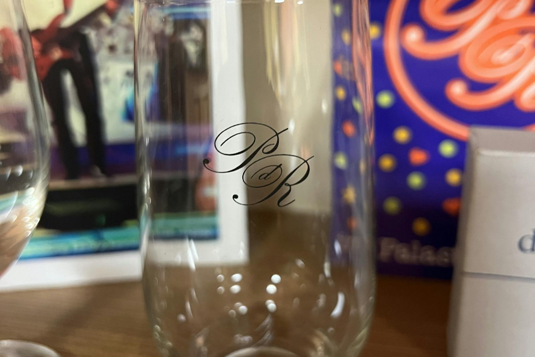 Das Glas aus dem Palast der Republik landete im DDR-Museum.