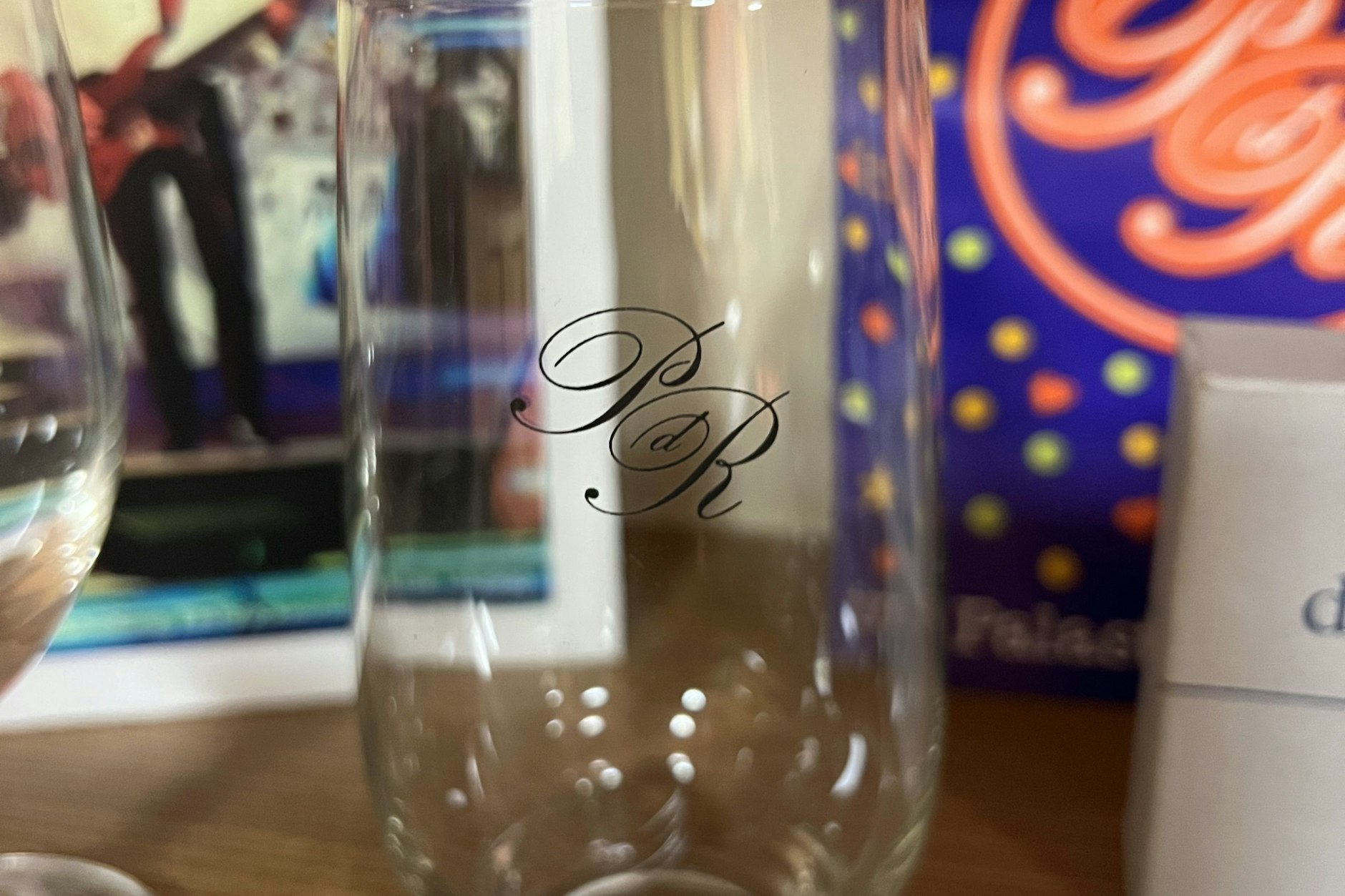 Das Glas aus dem Palast der Republik landete im DDR-Museum.