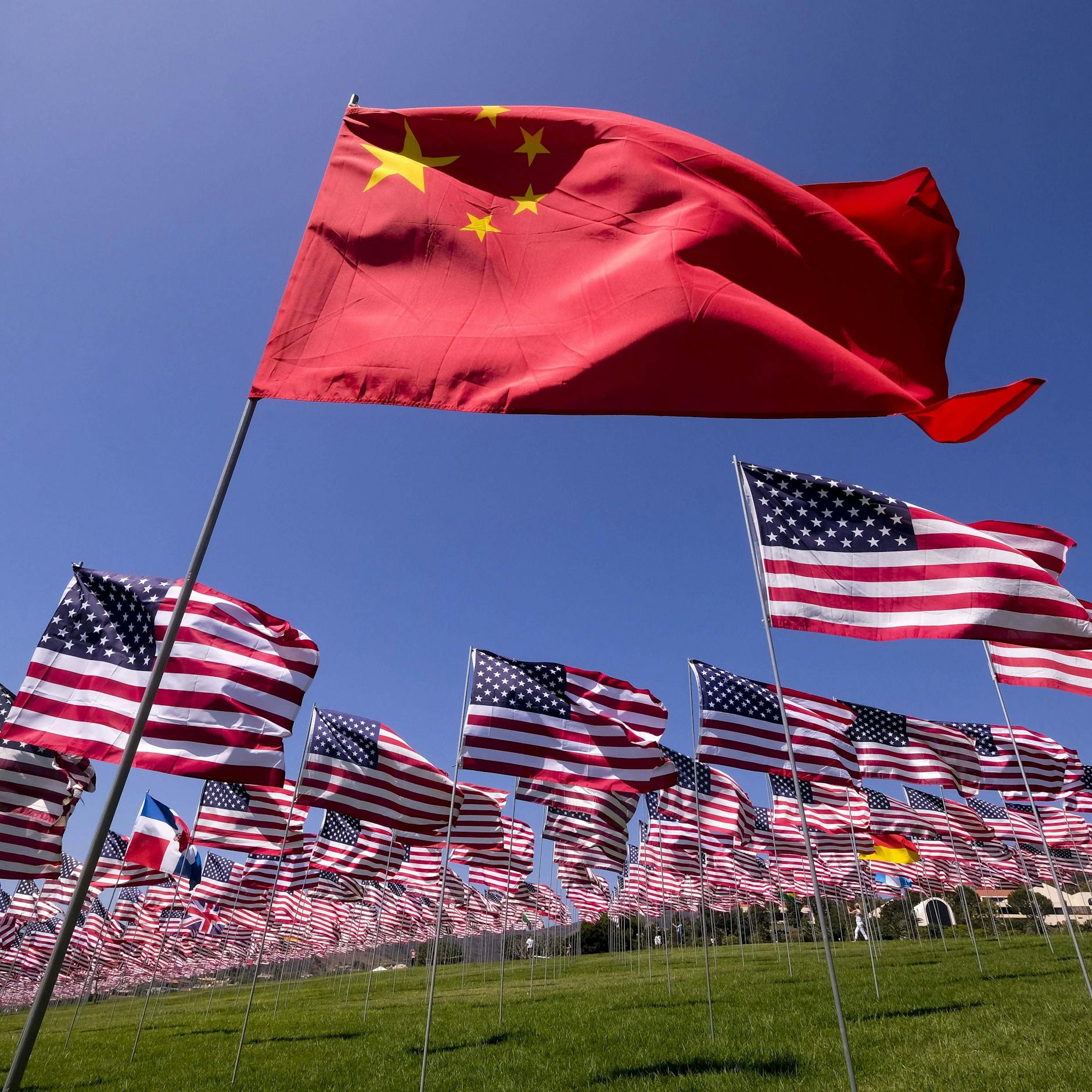 Image - Globale Umfrage zeigt massiven Vertrauensverlust der USA unter Trump – China profitiert