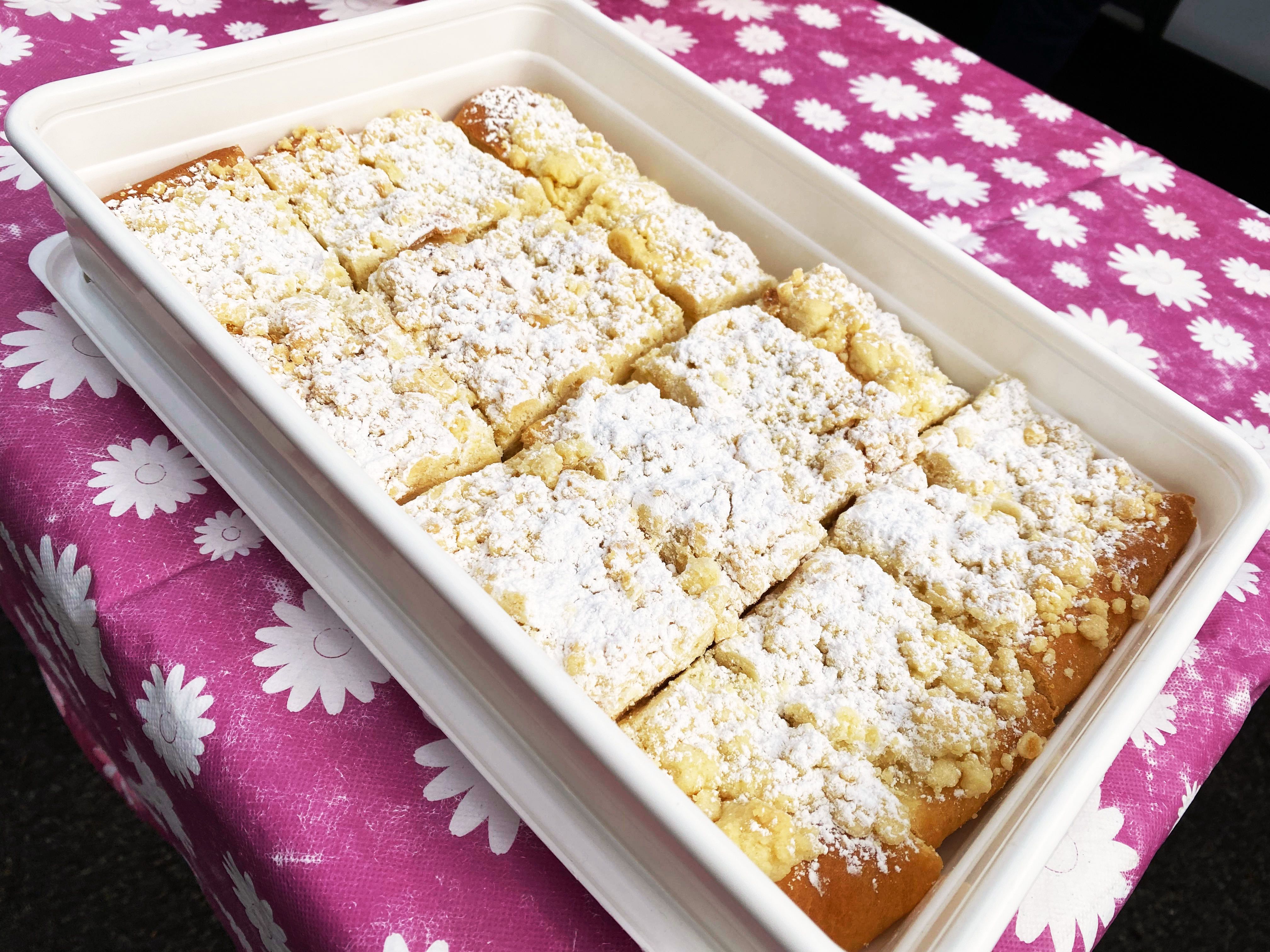 Streuselkuchen mit Pudding aus der DDR backen – das Rezept