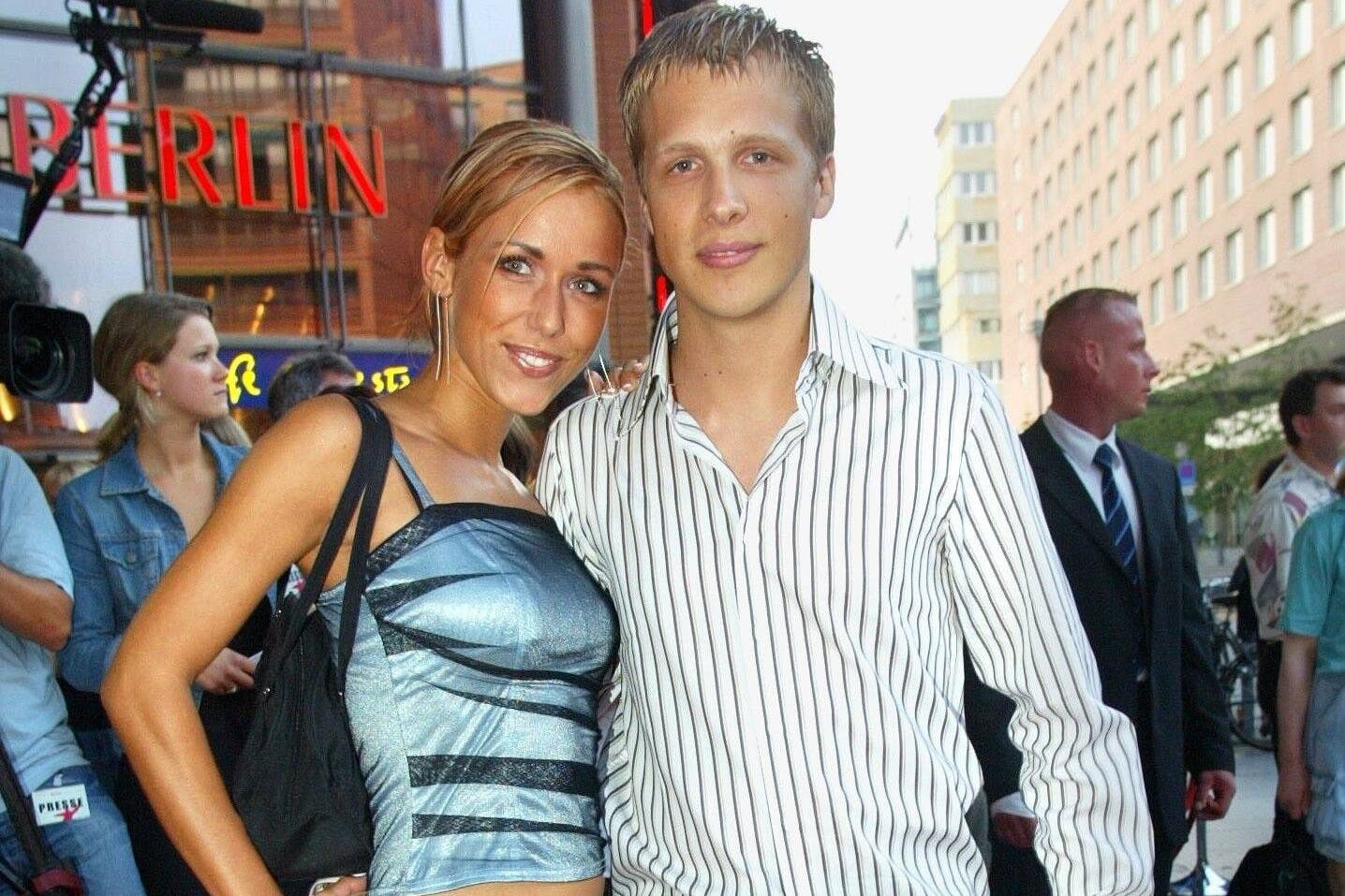Oliver Pocher und Annemarie Carpendale (damals noch Warngross) im Jahr 2002.