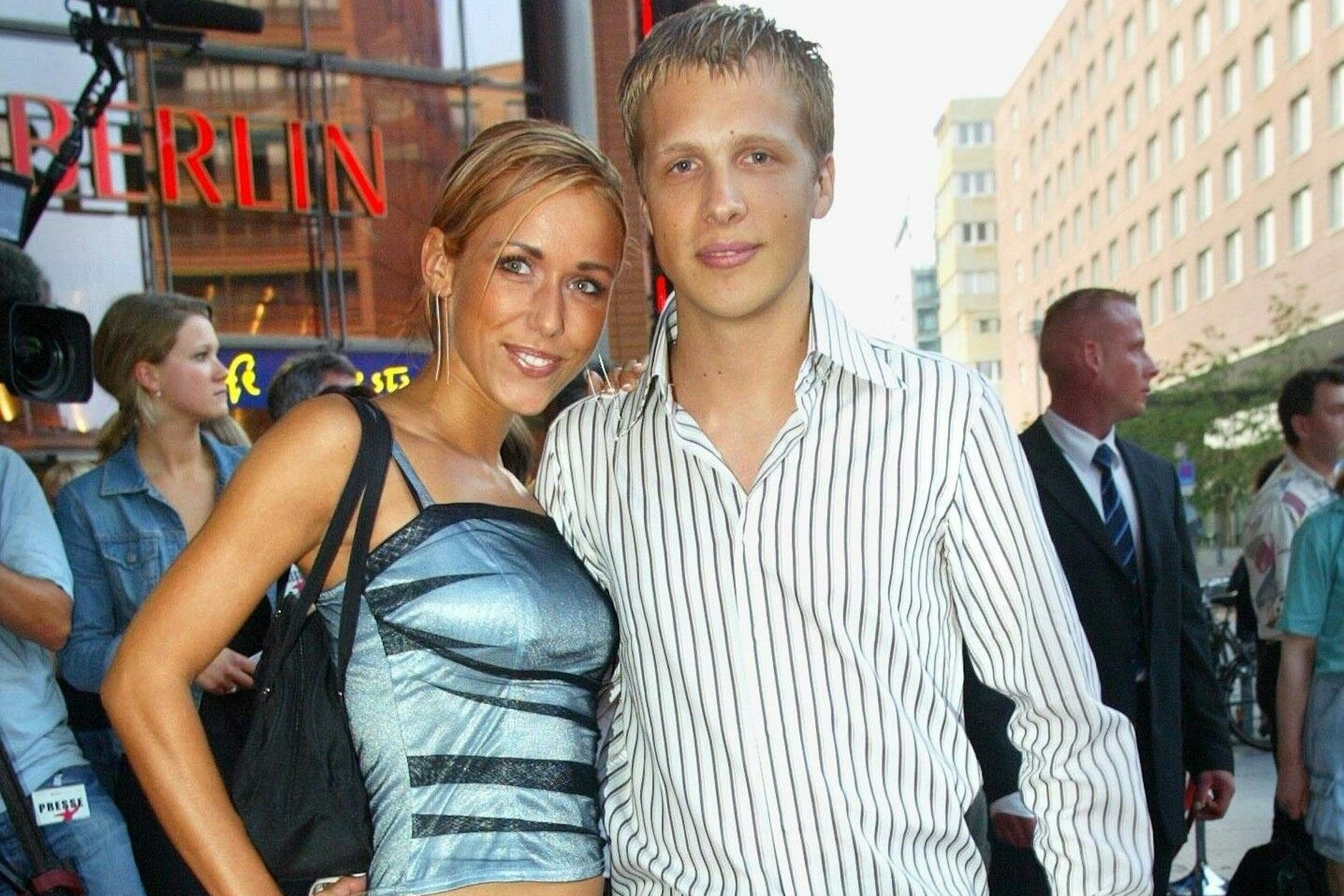 Oliver Pocher und Annemarie Carpendale (damals noch Warngross) im Jahr 2002.