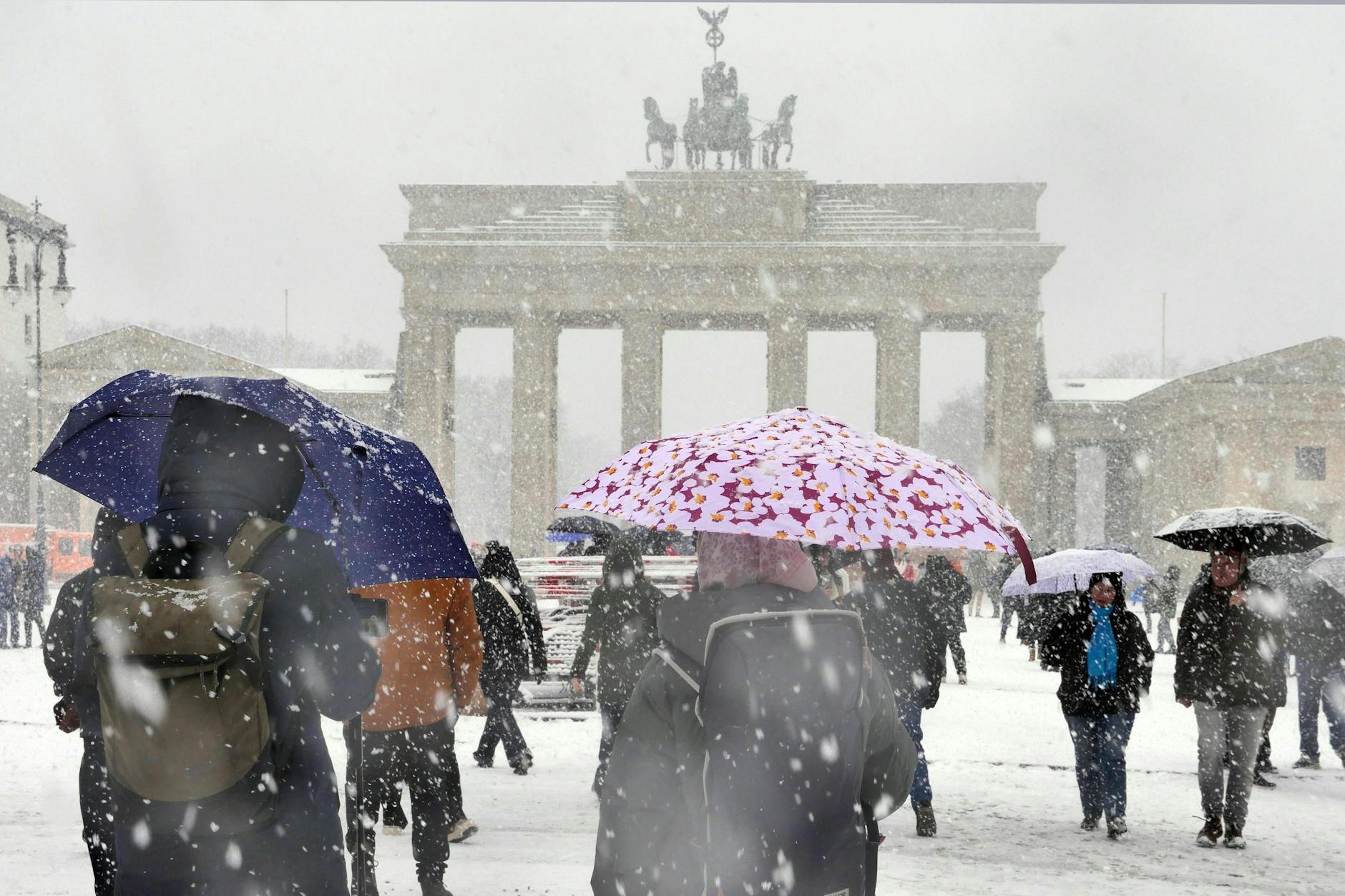 Berlin im Schnee: Ob wir das in diesem Jahr noch einmal erleben dürfen? Die Wettermodelle haben dazu sehr unterschiedliche Meinungen.