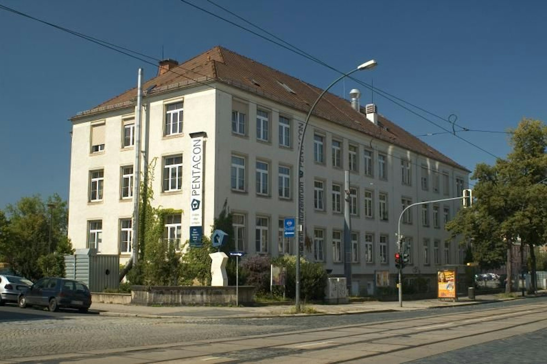 Im ehemaligen Pentacon-Gebäude in Dresden nimmt die OAZ schon bald ihre Arbeit auf.
