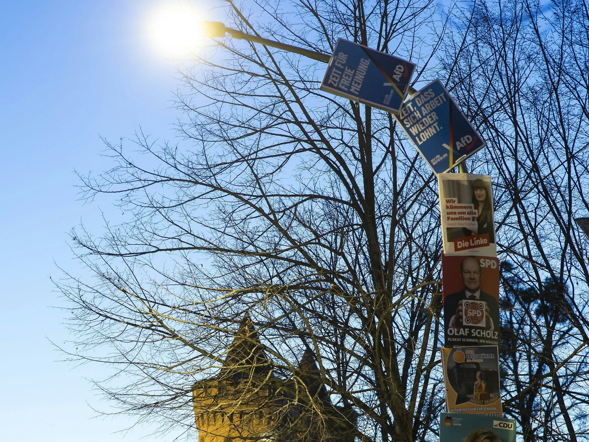 Solch einen Plakat-Wucher will die Gemeinde in MV nicht mehr sehen.