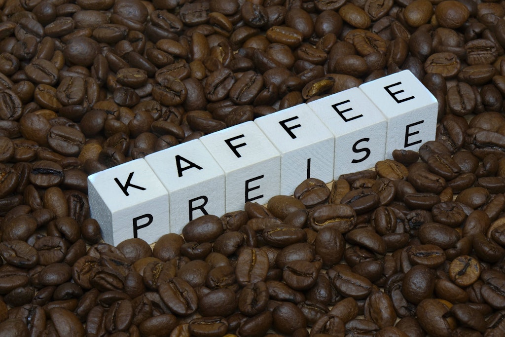 Nun-also-doch-Regierender-B-rgermeister-Wegner-erlaubt-Kaffeewette-