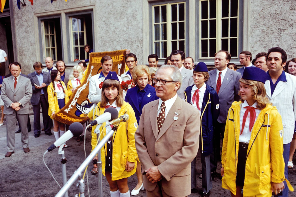 Erich Honecker in der Pionierrepublik Wilhelm Pieck am Werbellinsee