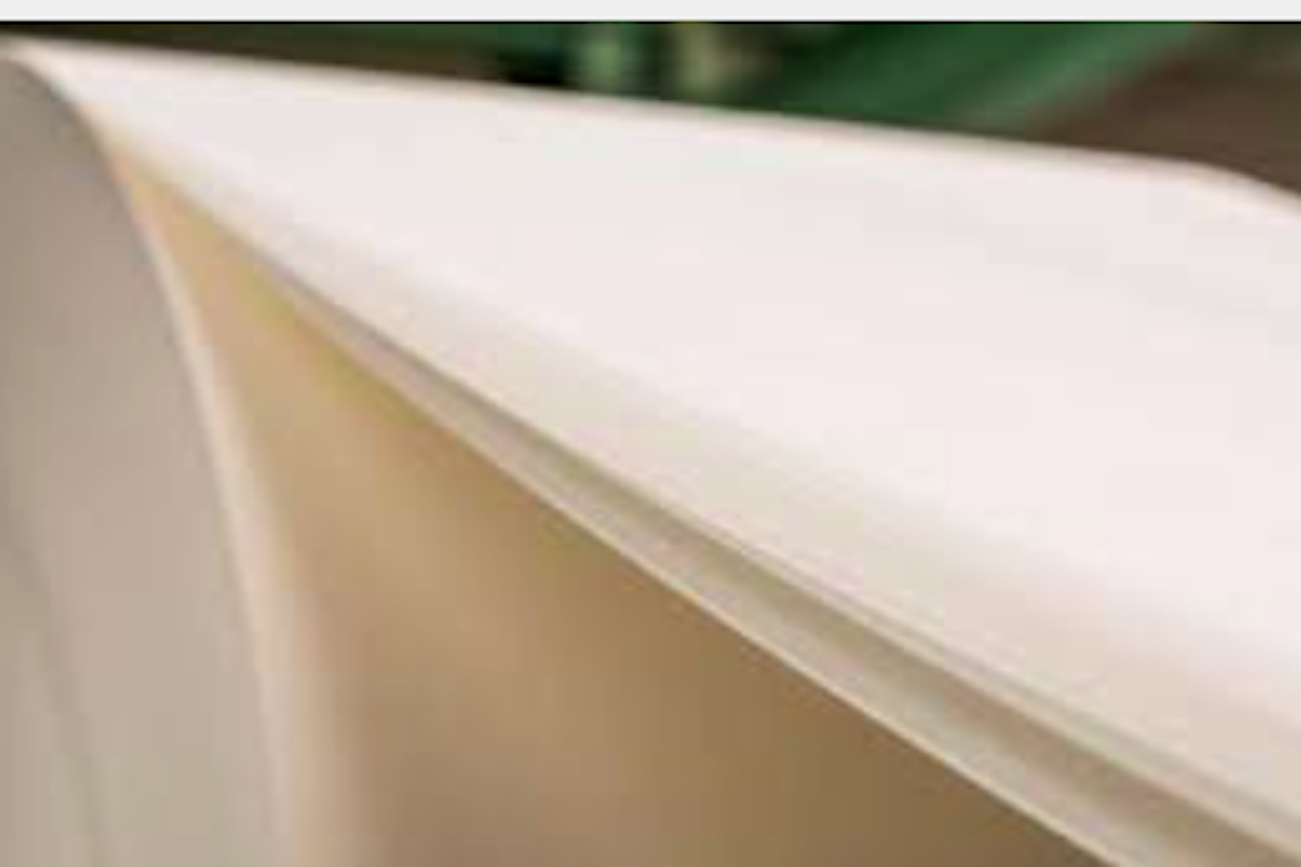 In Mecklenburg werden sogenannte Tapetenvliese, elektrisch leitfähige Vliese und Furniervliese hergestellt.