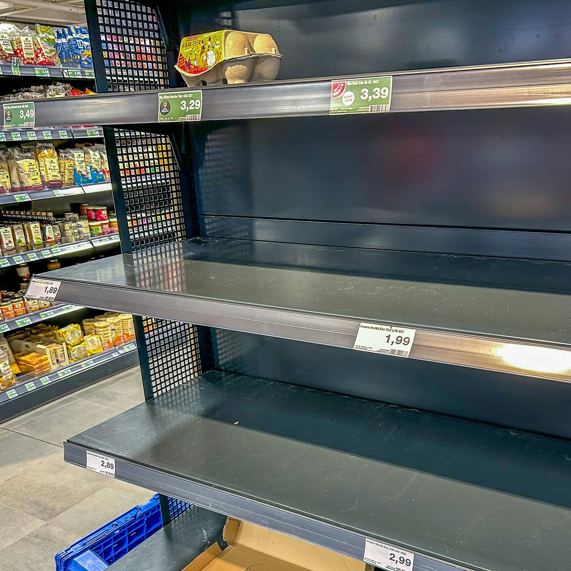 Die Eierpreise steigen, die Regale leeren sich