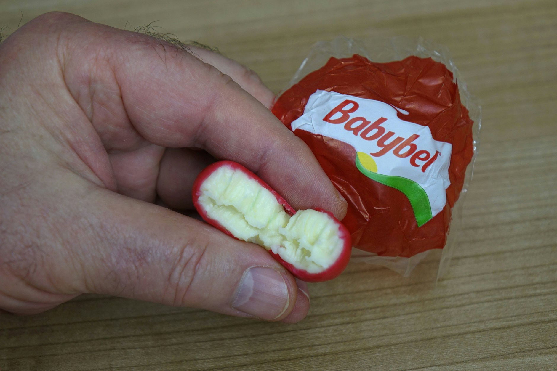 Babybel-Käse gibt es schon seit Jahren, doch nun wird sich an der Verpackung etwas ändern.