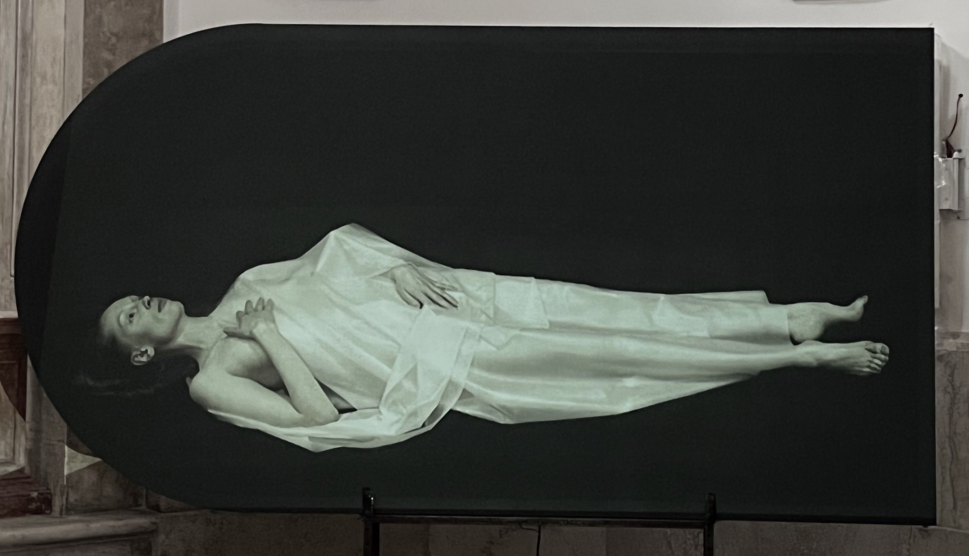 Exkurs in die Ästhetik des Unheimlichen: Dominik Lejmans „Phantome“ in St. Matthäus