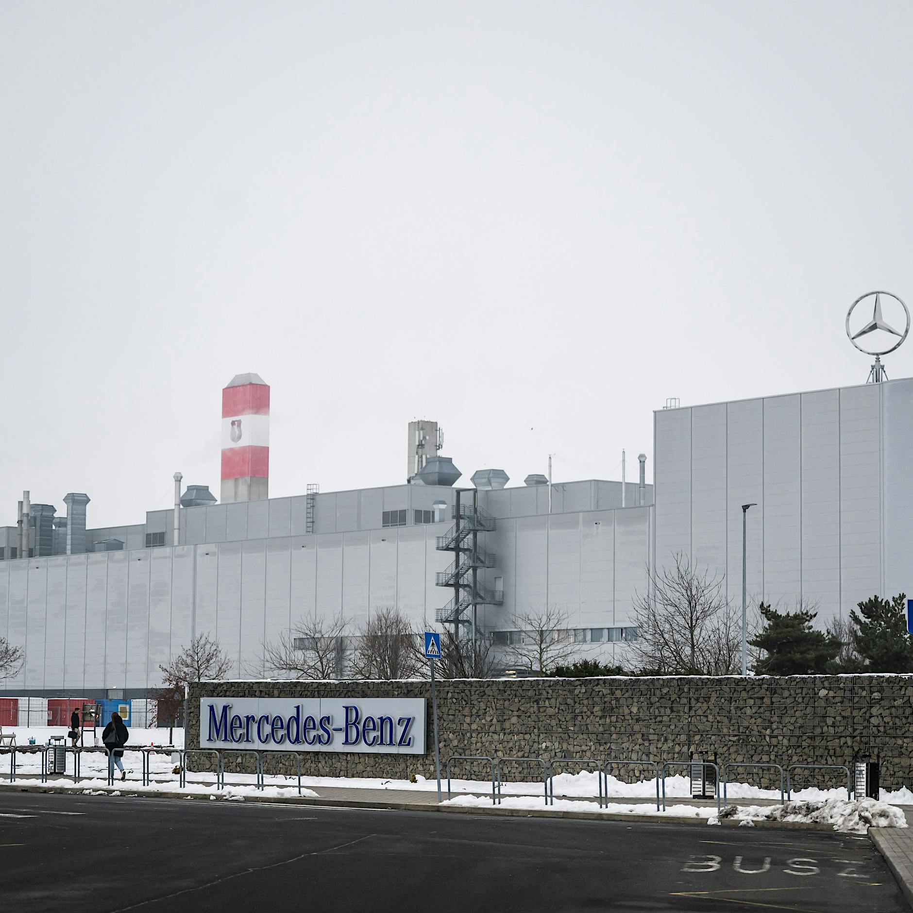 Nach Mercedes’ Abgang nach Ungarn: Budapest feiert „neue Weltordnung der Autoindustrie“