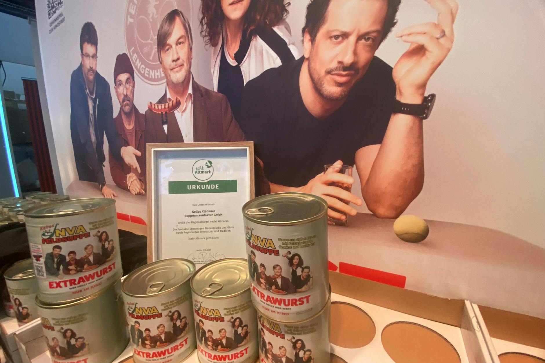 Die NVA-Feldsuppe wirbt nicht nur für den neuen Film mit Hape Kerkeling. Es darf jetzt auch ein regionales Gütesiegel tragen.