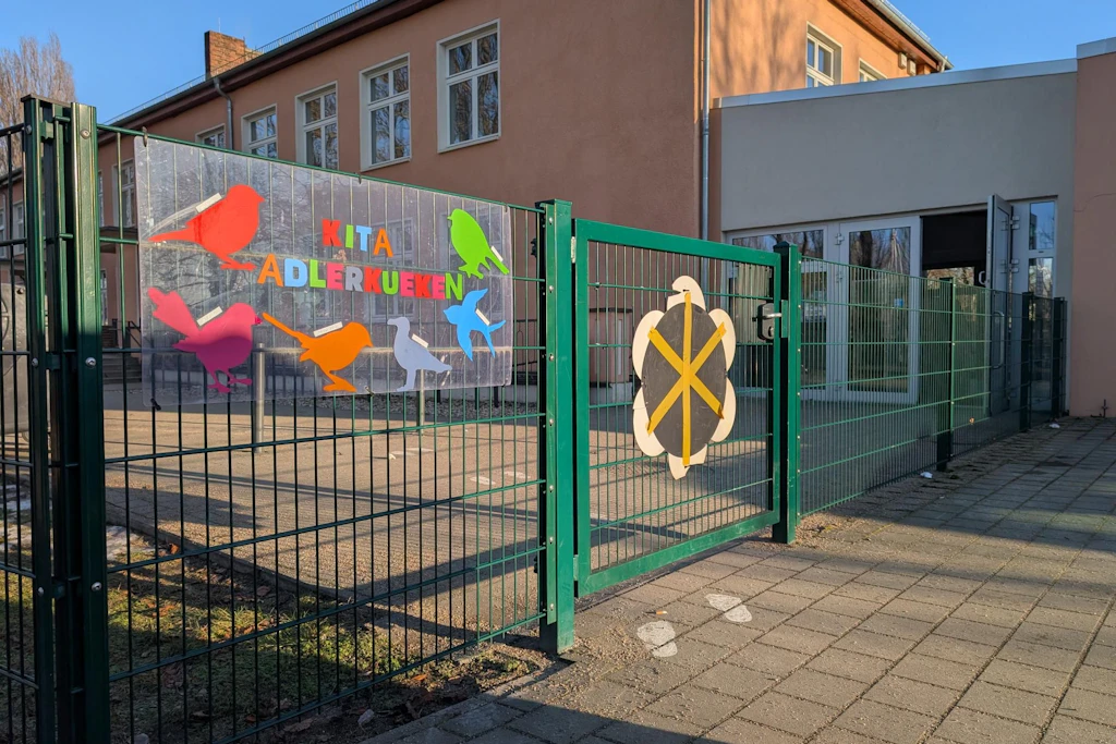 In der Kita Adlerküken können etwa 160 Kinder betreut werden.