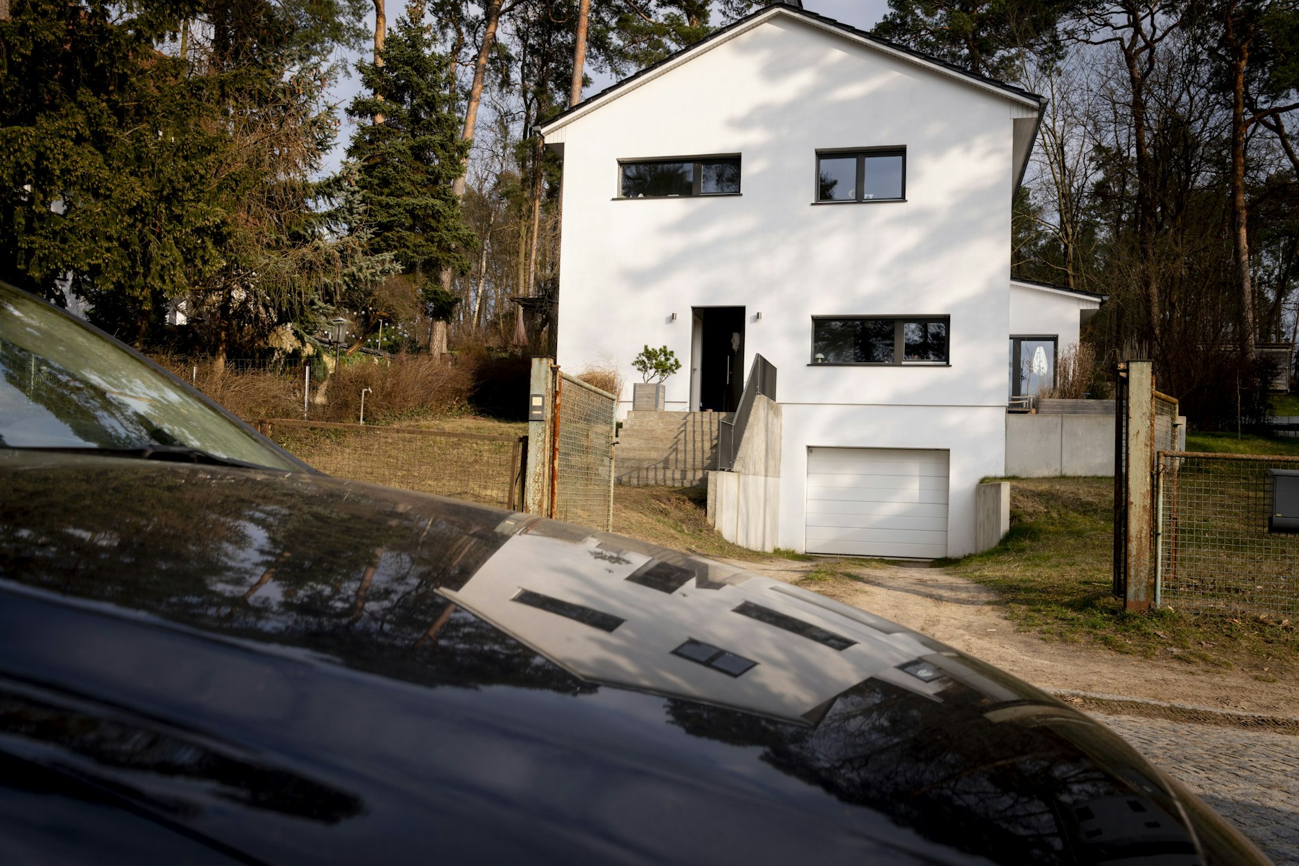 Die jetzt angesetzte Vergleichsverhandlung für dieses Rangsdorfer Grundstück mit Einfamilienhaus gibt Familie W. neue Hoffnung.
