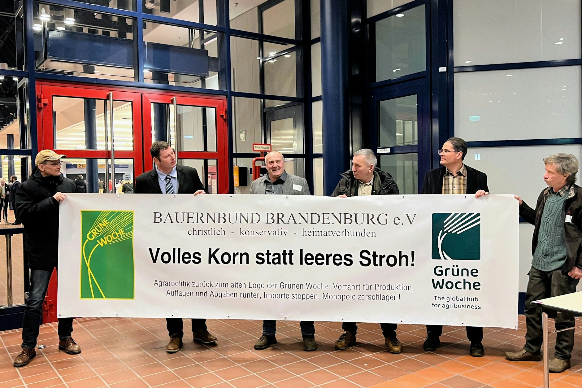 Protest am Rande der Grünen Woche für eine andere Agrarpolitik.