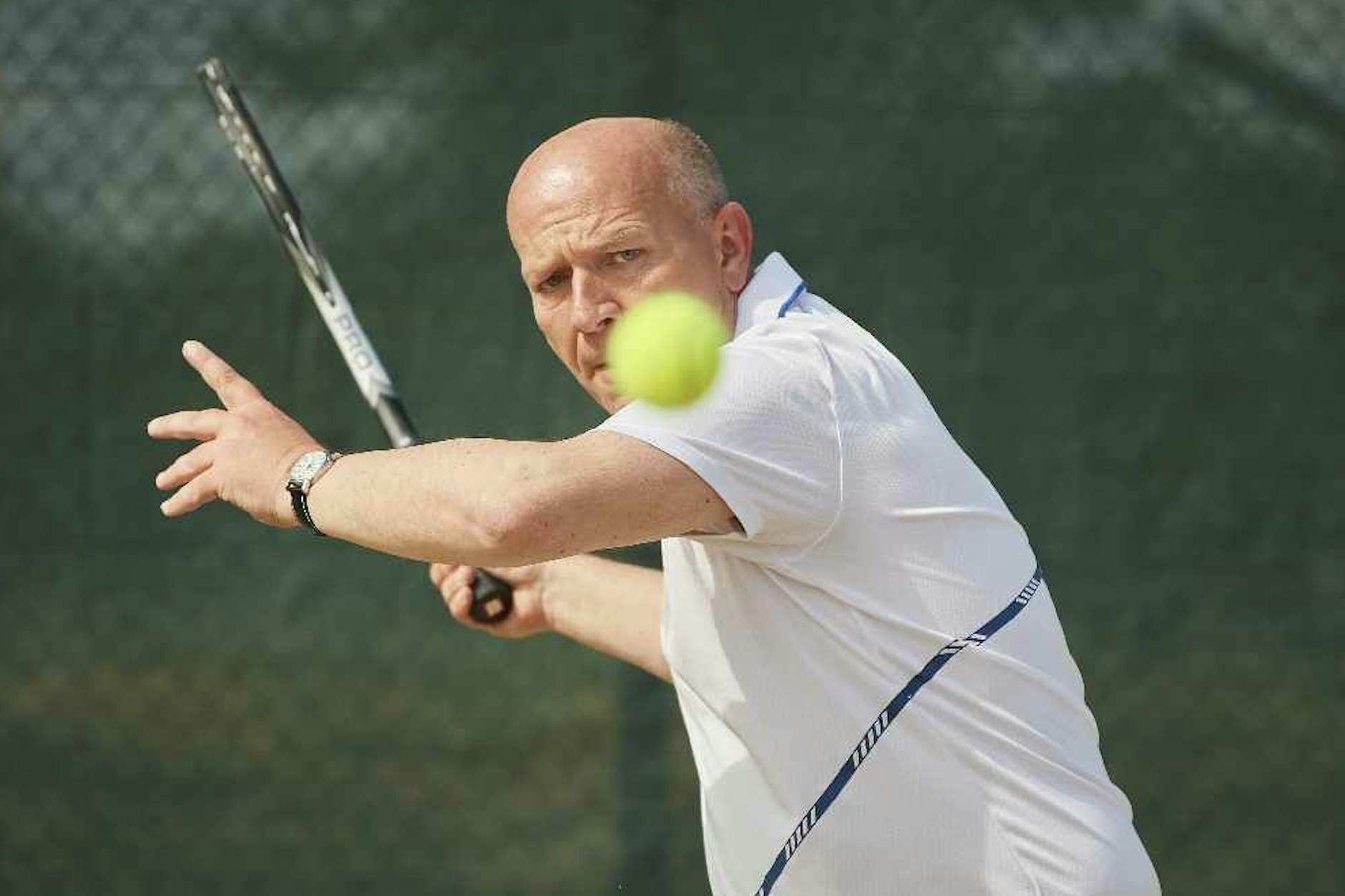 Der Regierende Bürgermeister Kai Wegner steht wegen seines Tennis-Spiels beim Stromausfall in der Kritik.