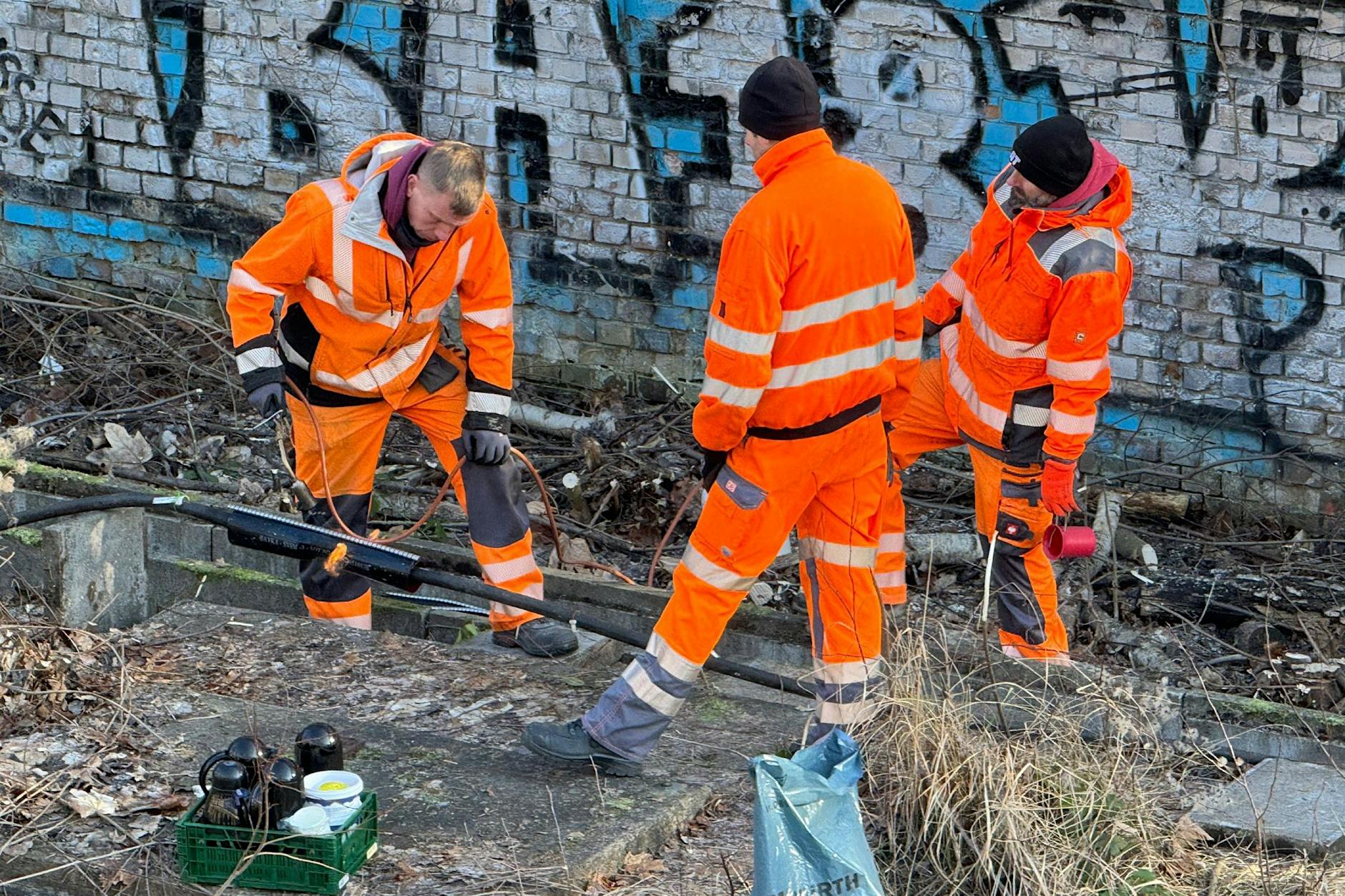 Kabeldiebe bremsen Berliner S-Bahn noch zwei Tage aus