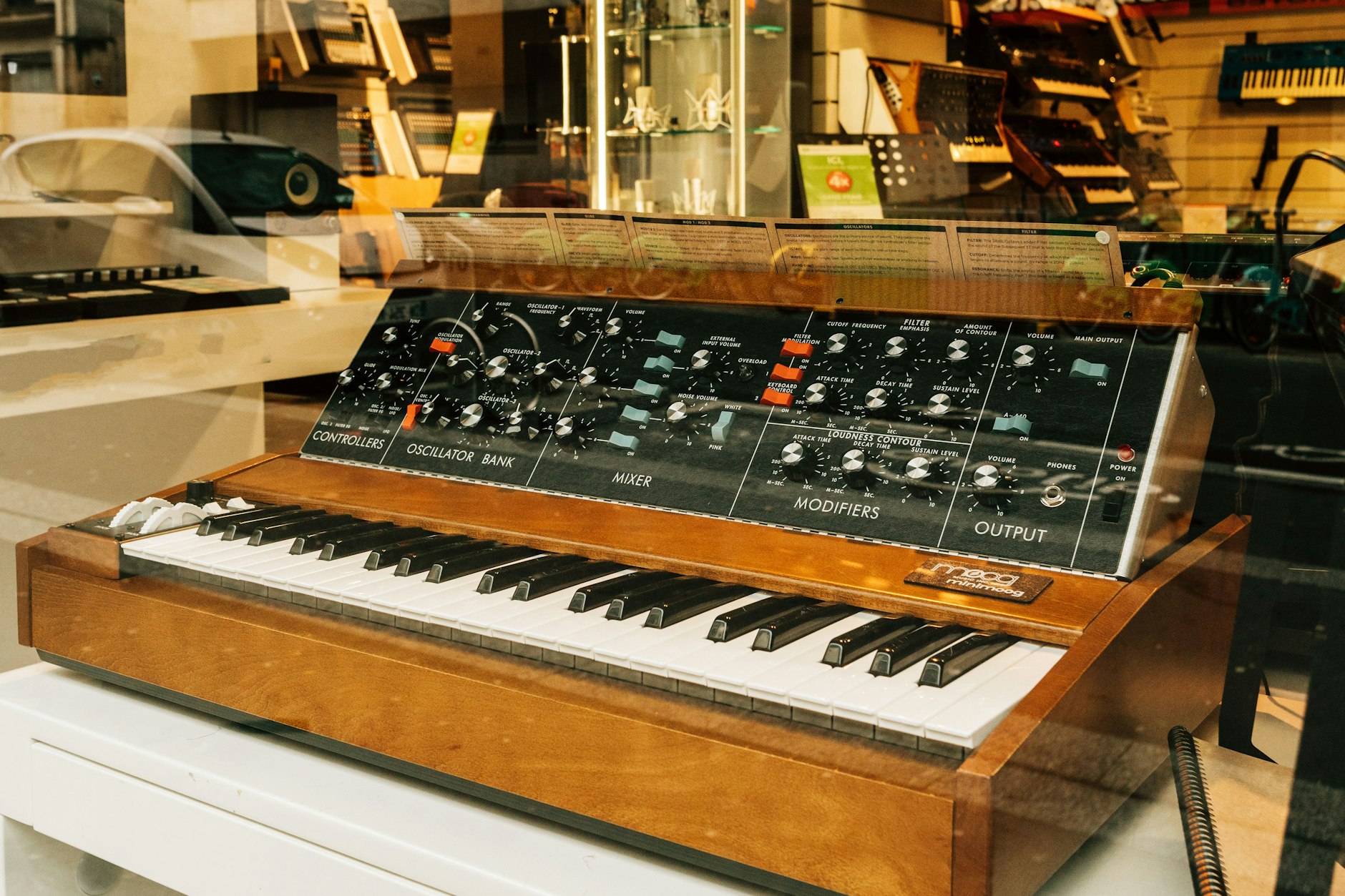Das Tasten-Modul einer Moog-Synthesizers aus den 60er-Jahren. Der weitere Instrumentenaufbau hatte die Größe eines Kleiderschrankes.