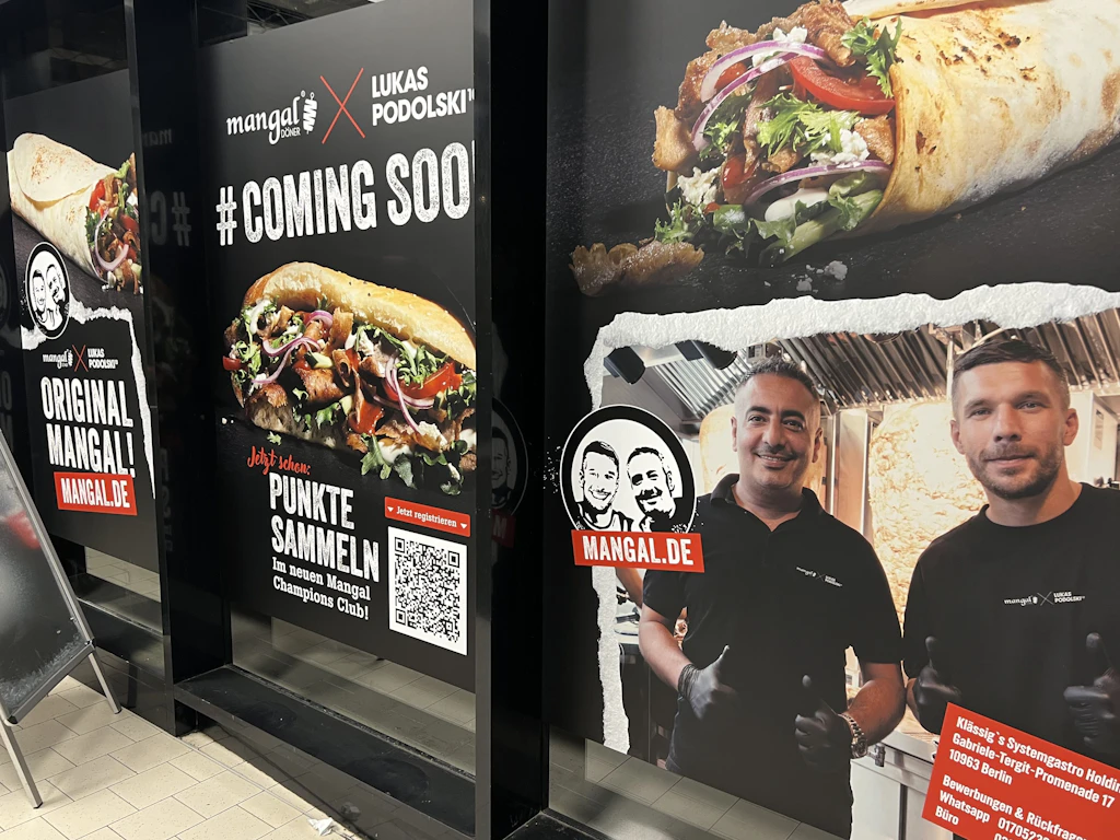 Nächster Anlauf in Berlin: Podolski bringt seinen Döner zurück